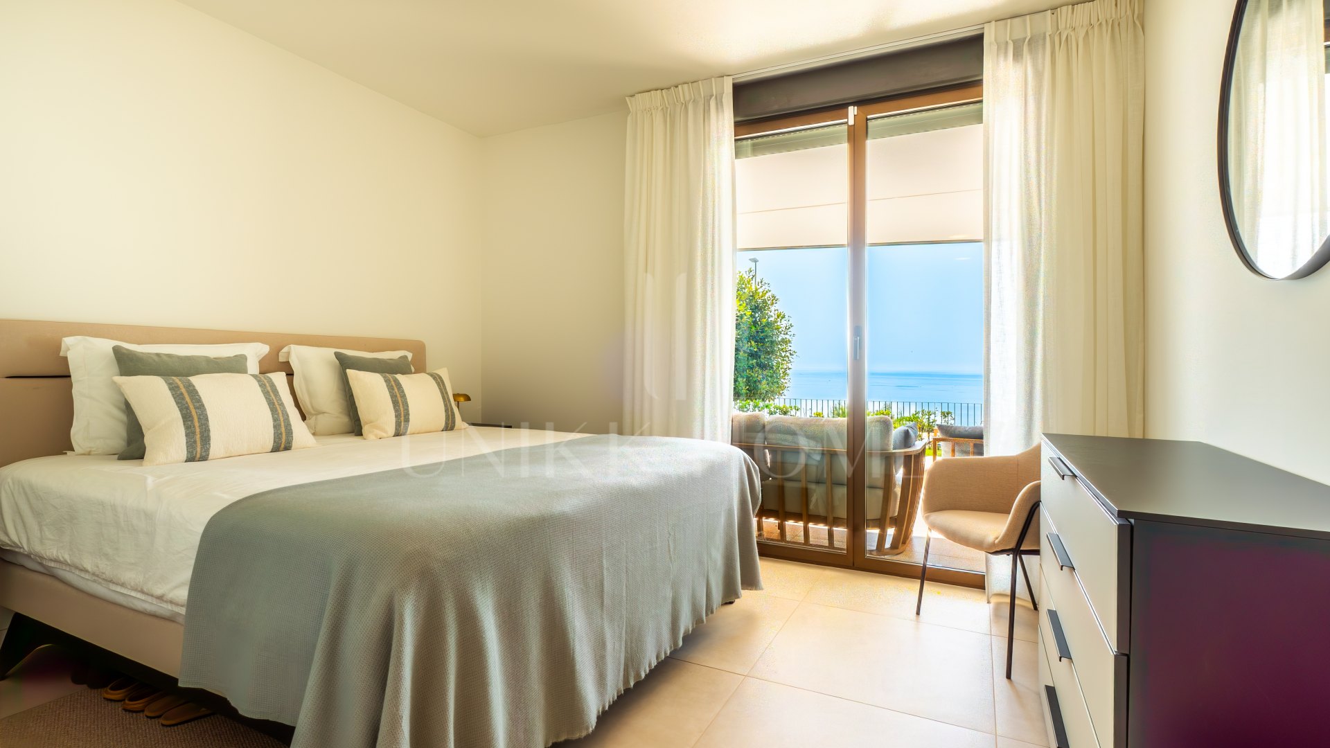 Luxury Ground Floor Apartment in La Sabina, Casares Costa