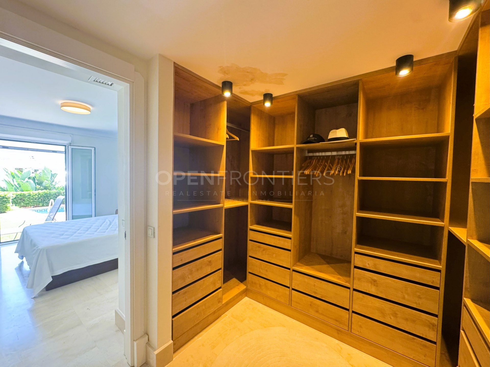 Apartment with Marina View in Ribera del Gurami, Sotogrande Marina