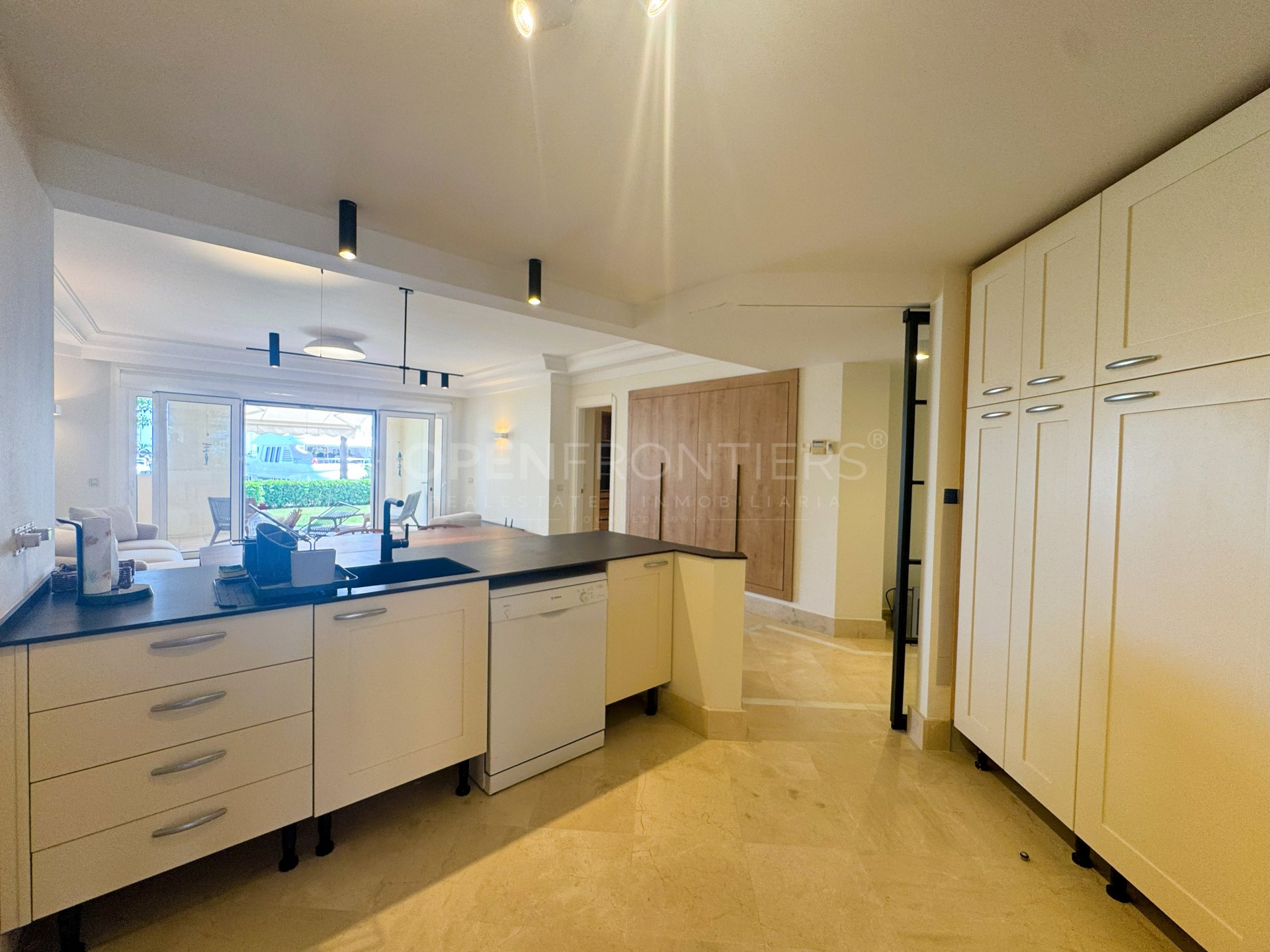 Apartment with Marina View in Ribera del Gurami, Sotogrande Marina