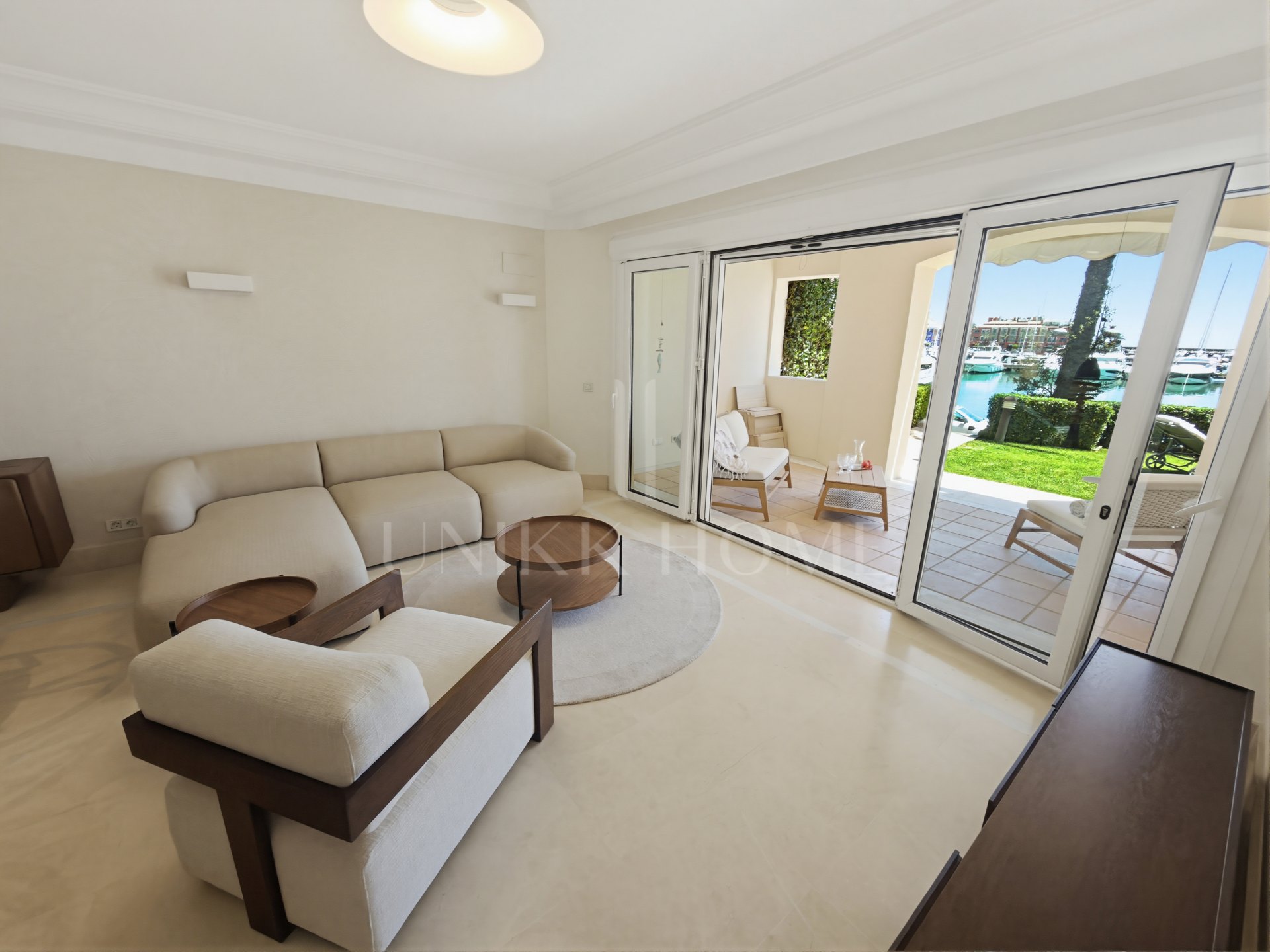 Apartment with Marina View in Ribera del Gurami, Sotogrande Marina