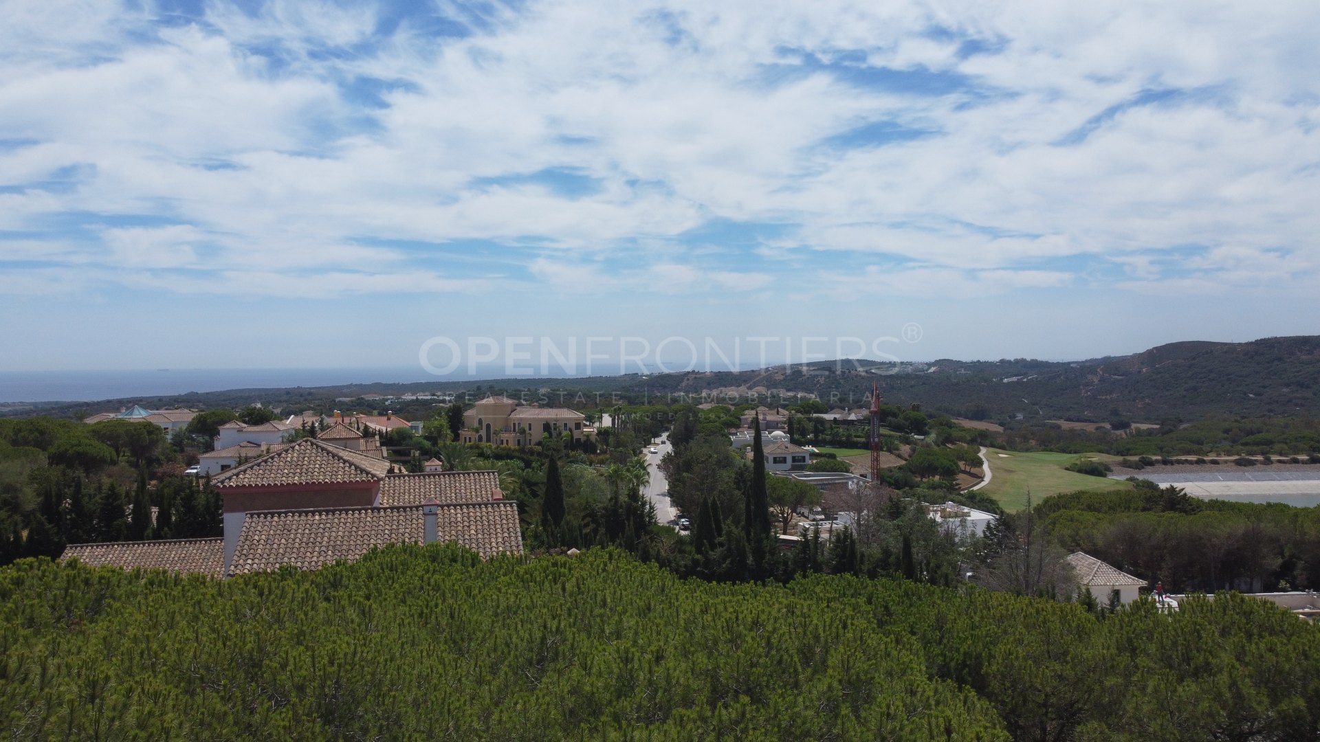 Parcela con vistas al golf en Sotogrande Alto