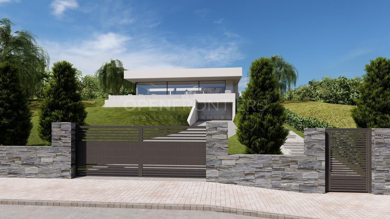 Villa moderne à Sotogrande avec structure achevée et design premium