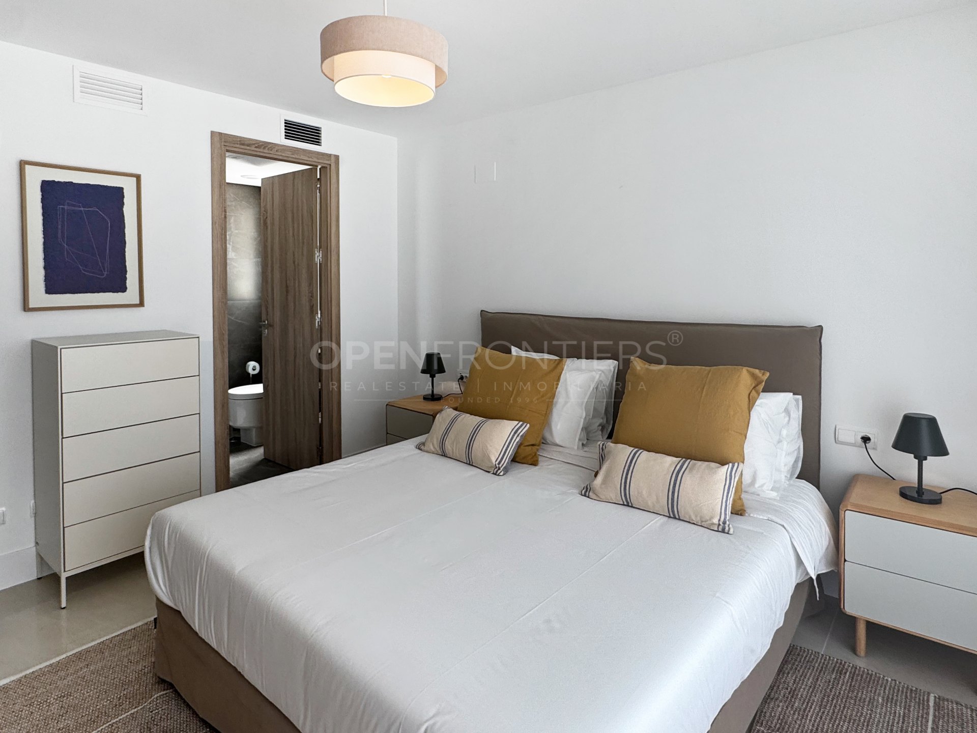 Duplex penthouse in Emerald Greens, San Roque Club | Sea & Golf Views