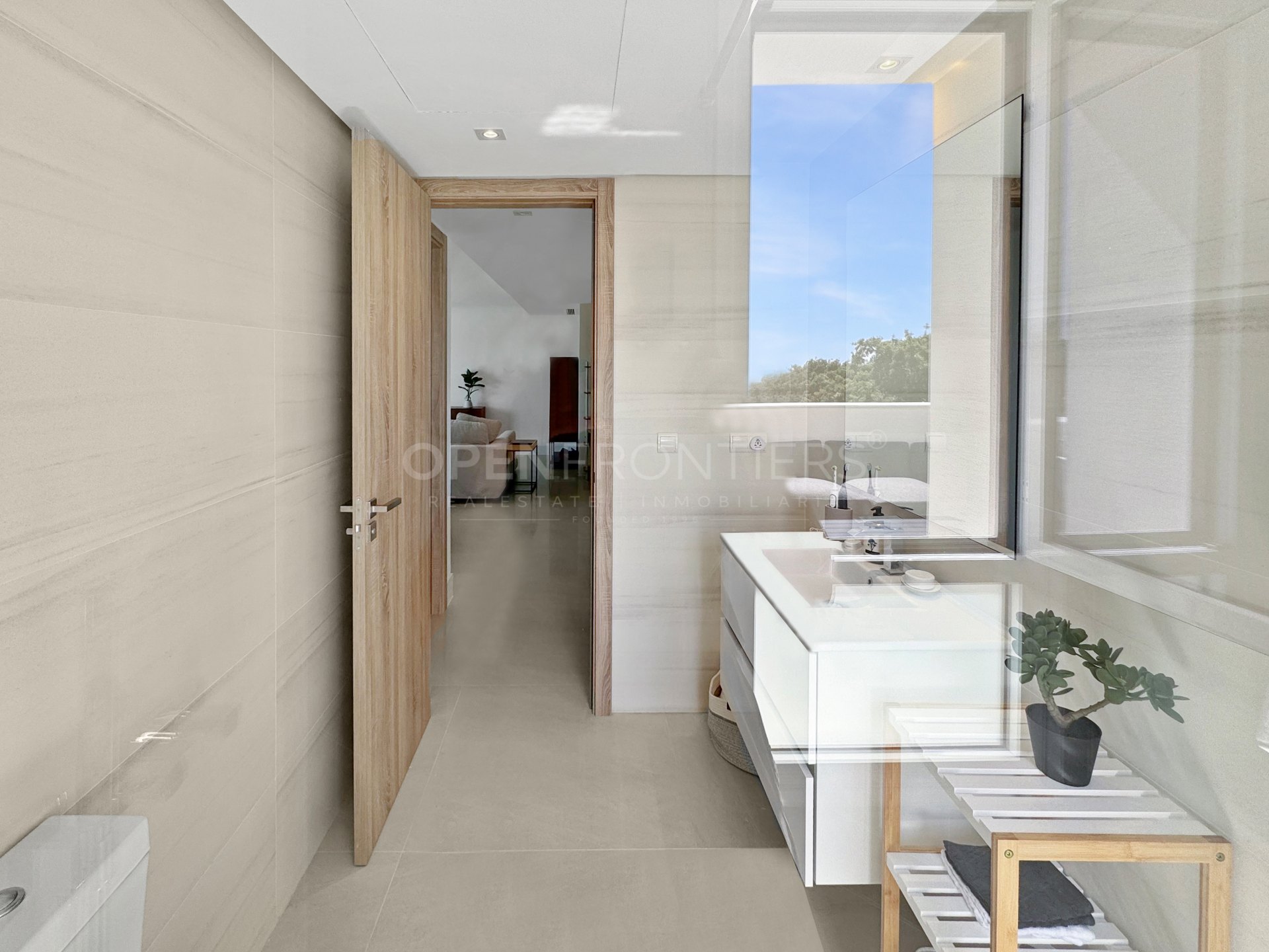 Duplex penthouse in Emerald Greens, San Roque Club | Sea & Golf Views