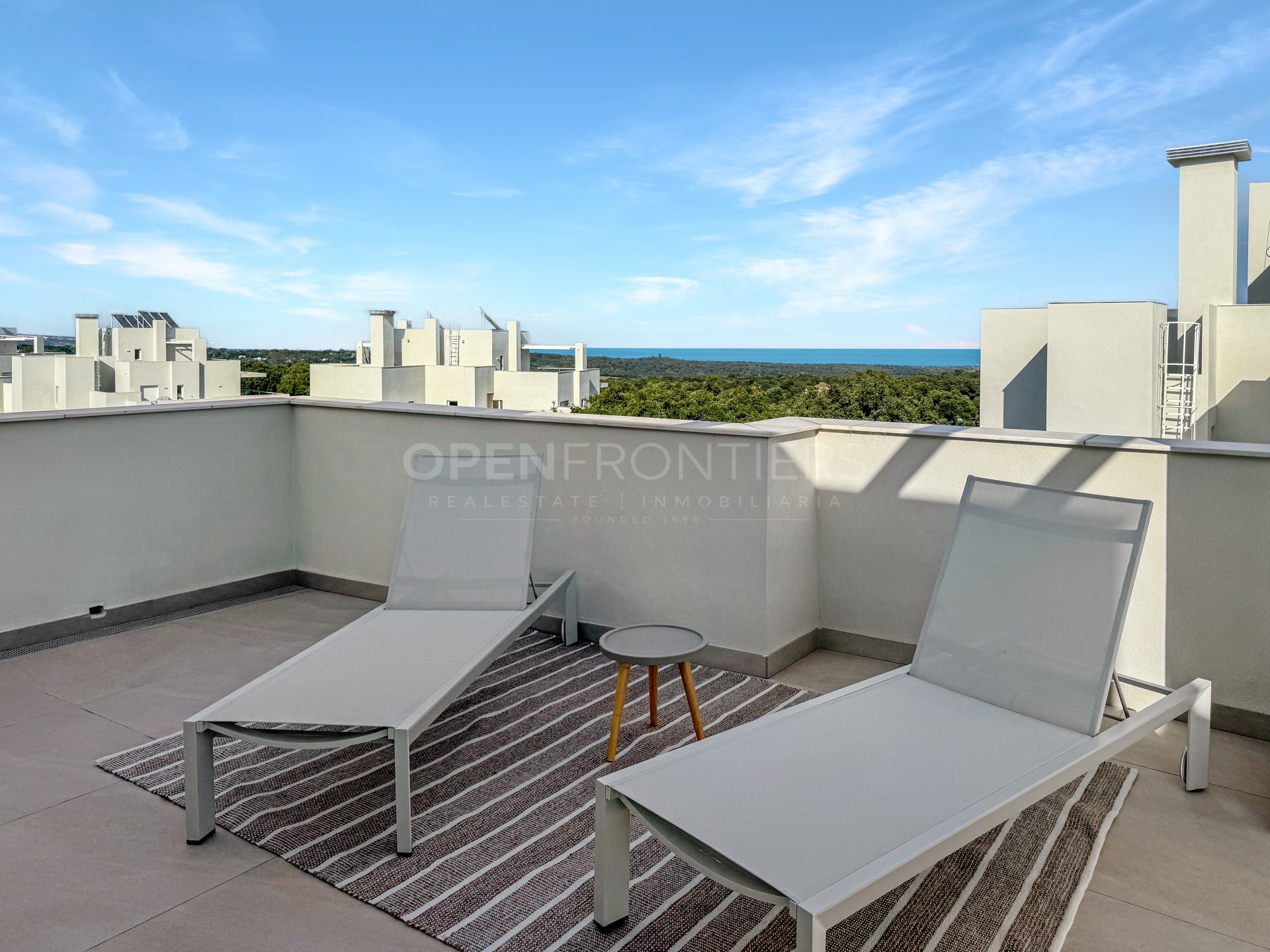 Duplex penthouse in Emerald Greens, San Roque Club | Sea & Golf Views