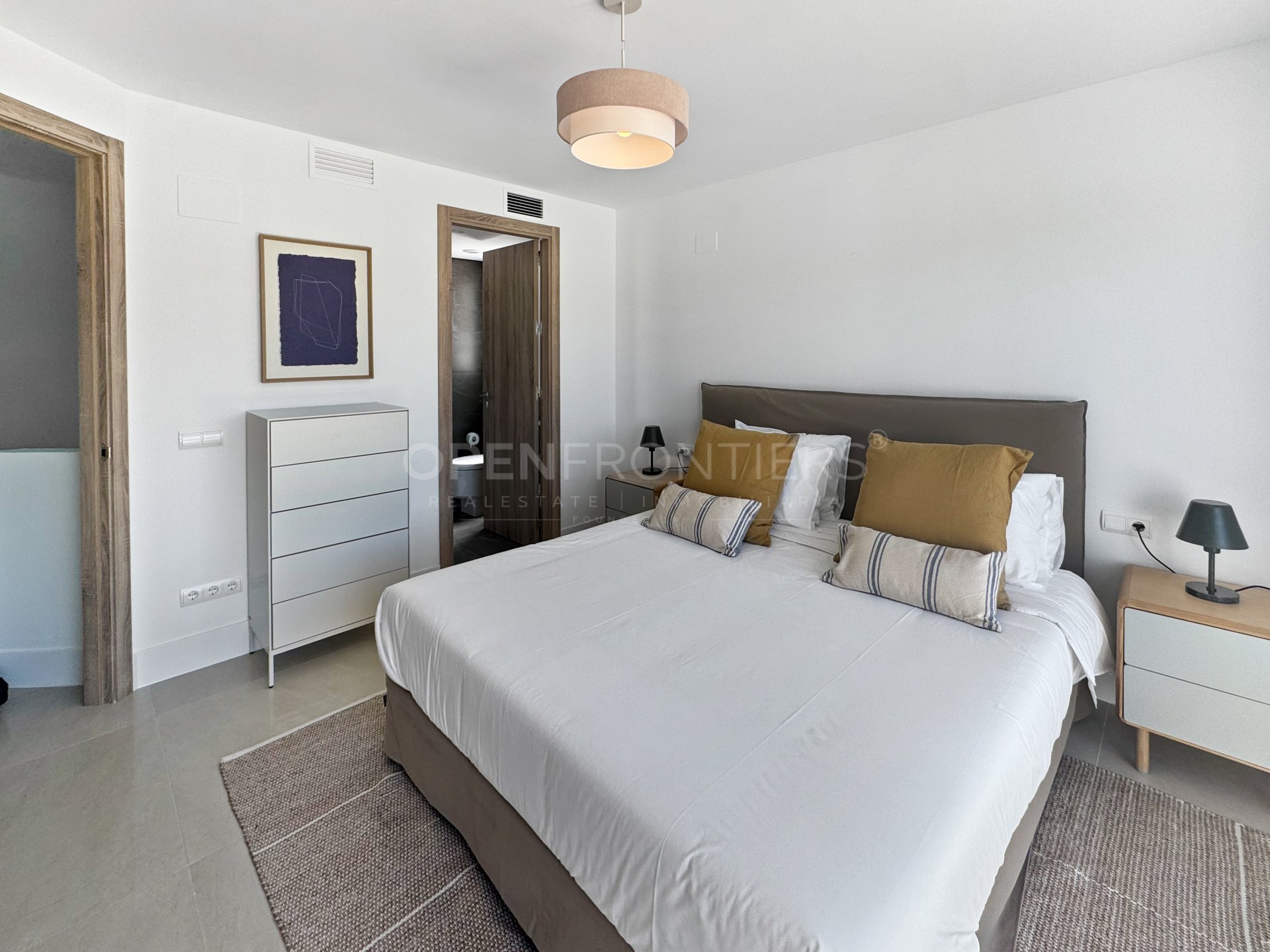 Duplex penthouse in Emerald Greens, San Roque Club | Sea & Golf Views