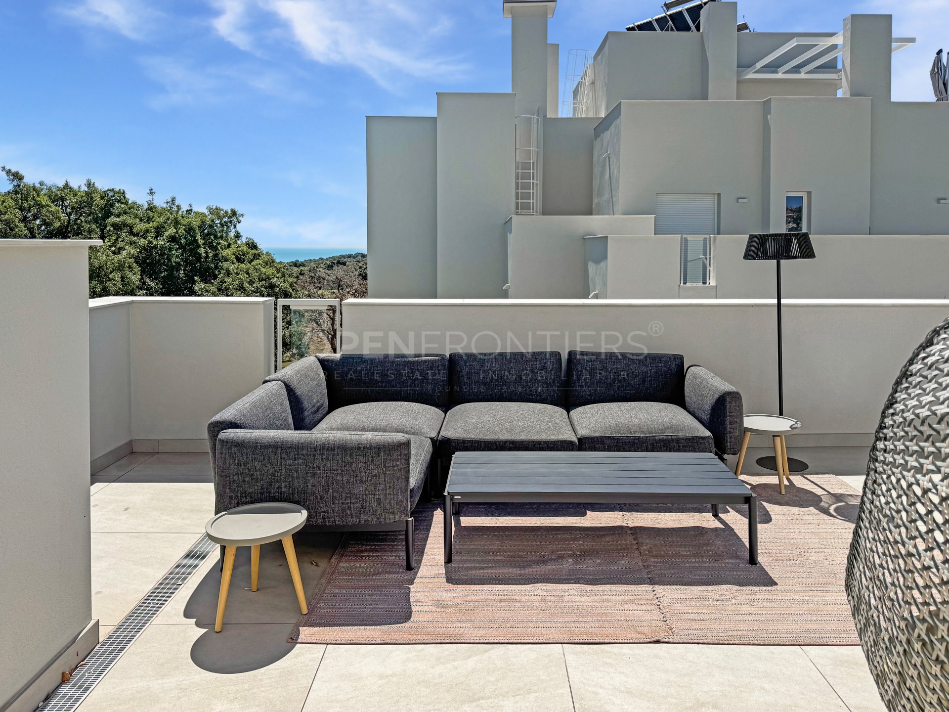 Duplex penthouse in Emerald Greens, San Roque Club | Sea & Golf Views