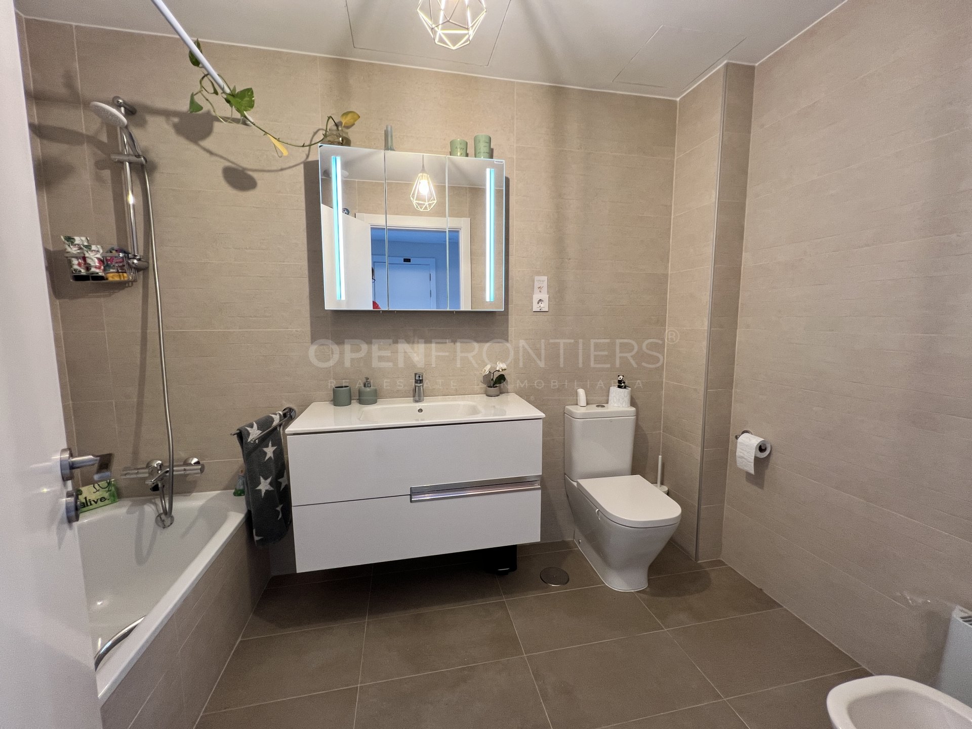 Four-Bedroom Town House in Hoyo 17, Sotogrande Golf Resort