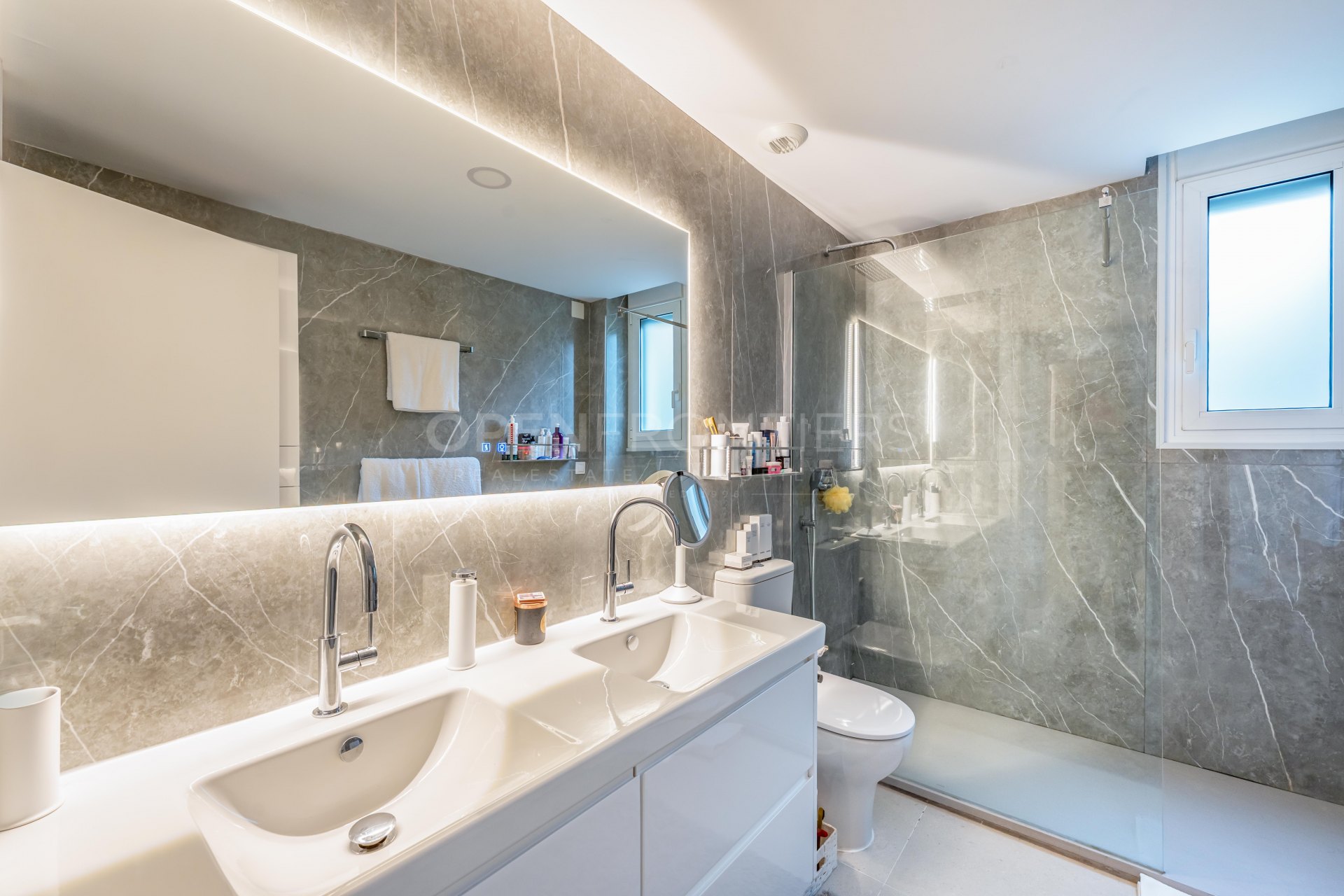 Luxury Senda Chica Apartment for Sale in La Reserva Sotogrande