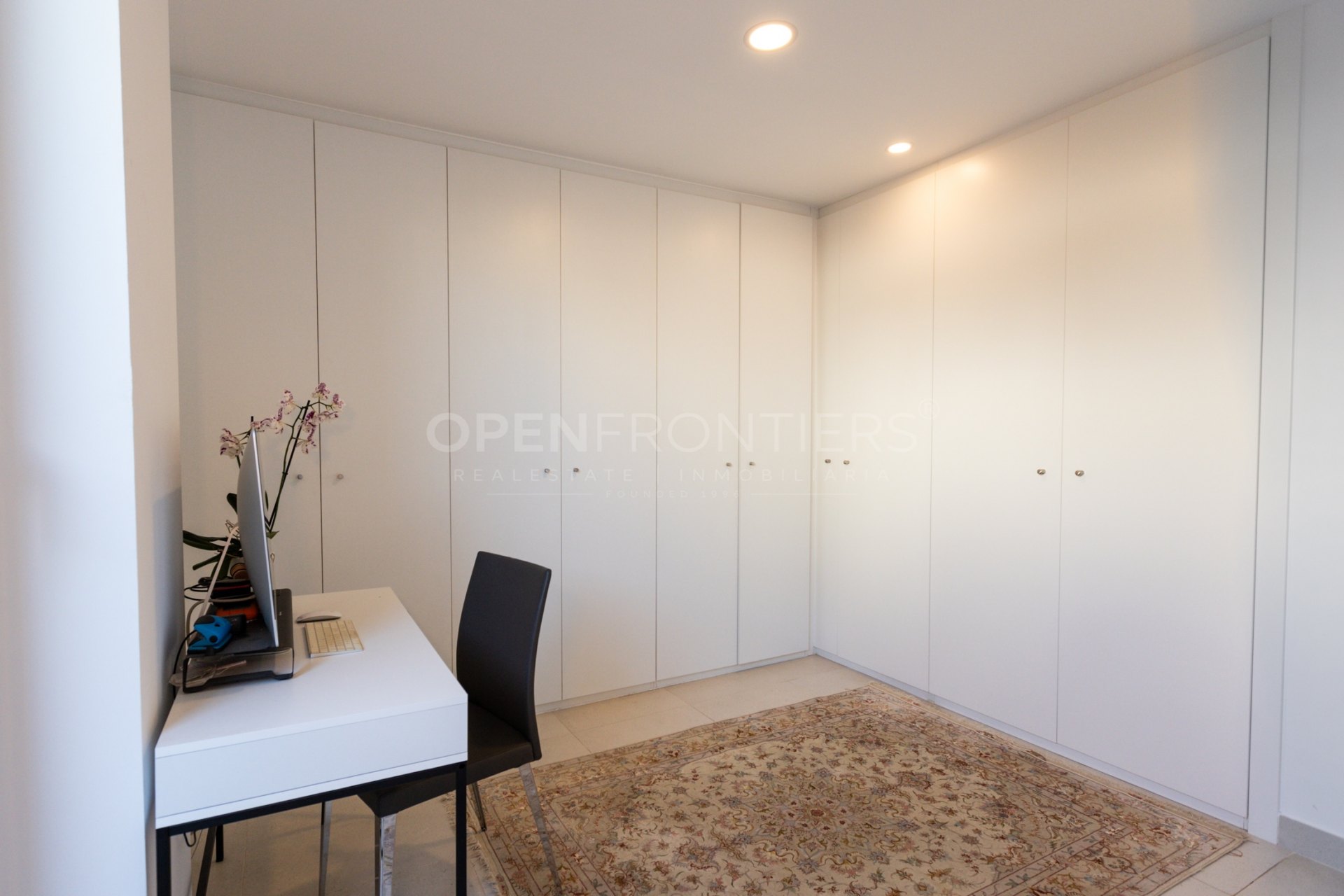 Luxury Senda Chica Apartment for Sale in La Reserva Sotogrande