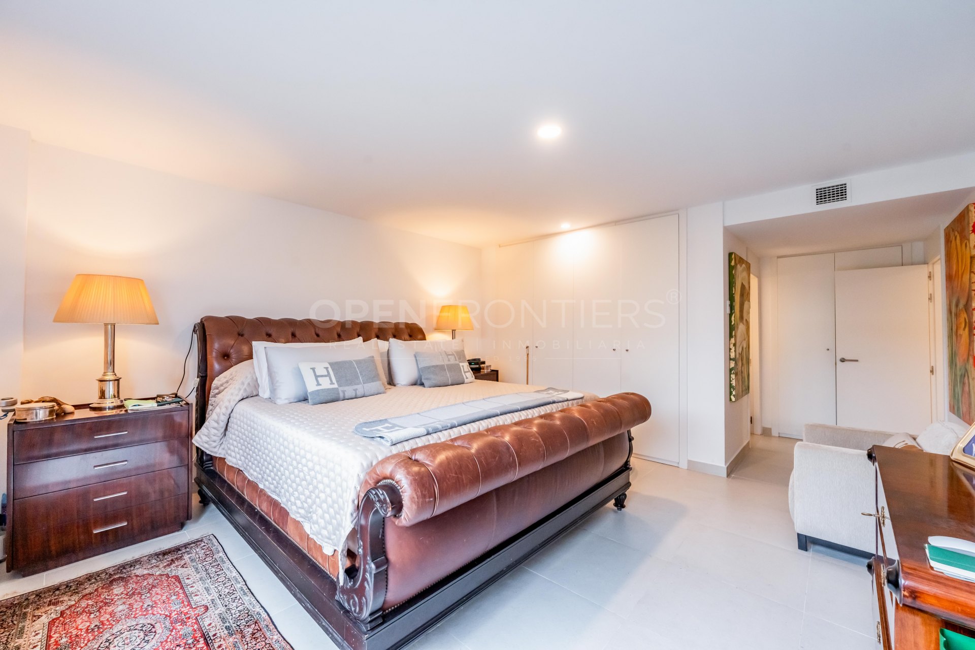 Luxury Senda Chica Apartment for Sale in La Reserva Sotogrande