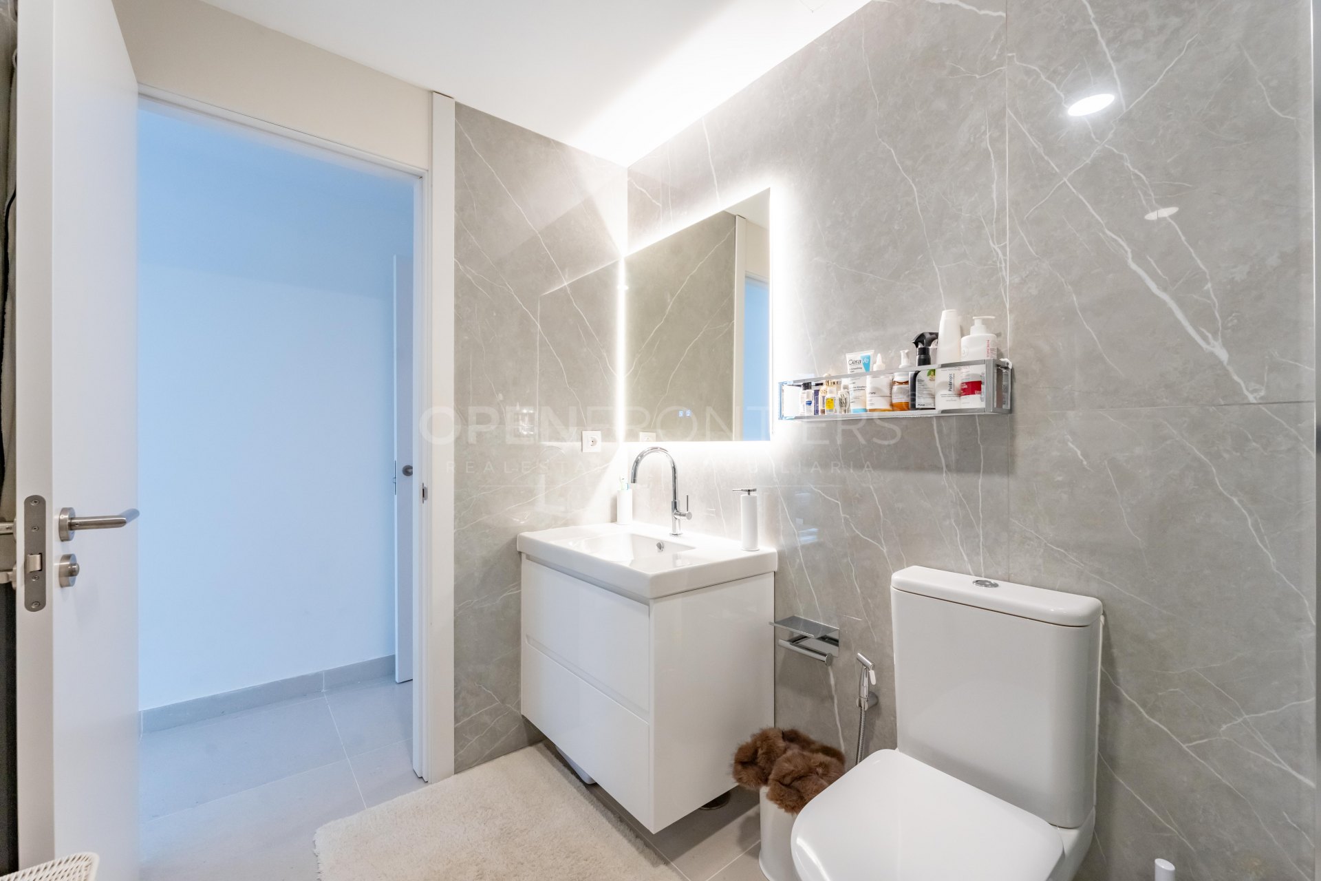 Luxury Senda Chica Apartment for Sale in La Reserva Sotogrande