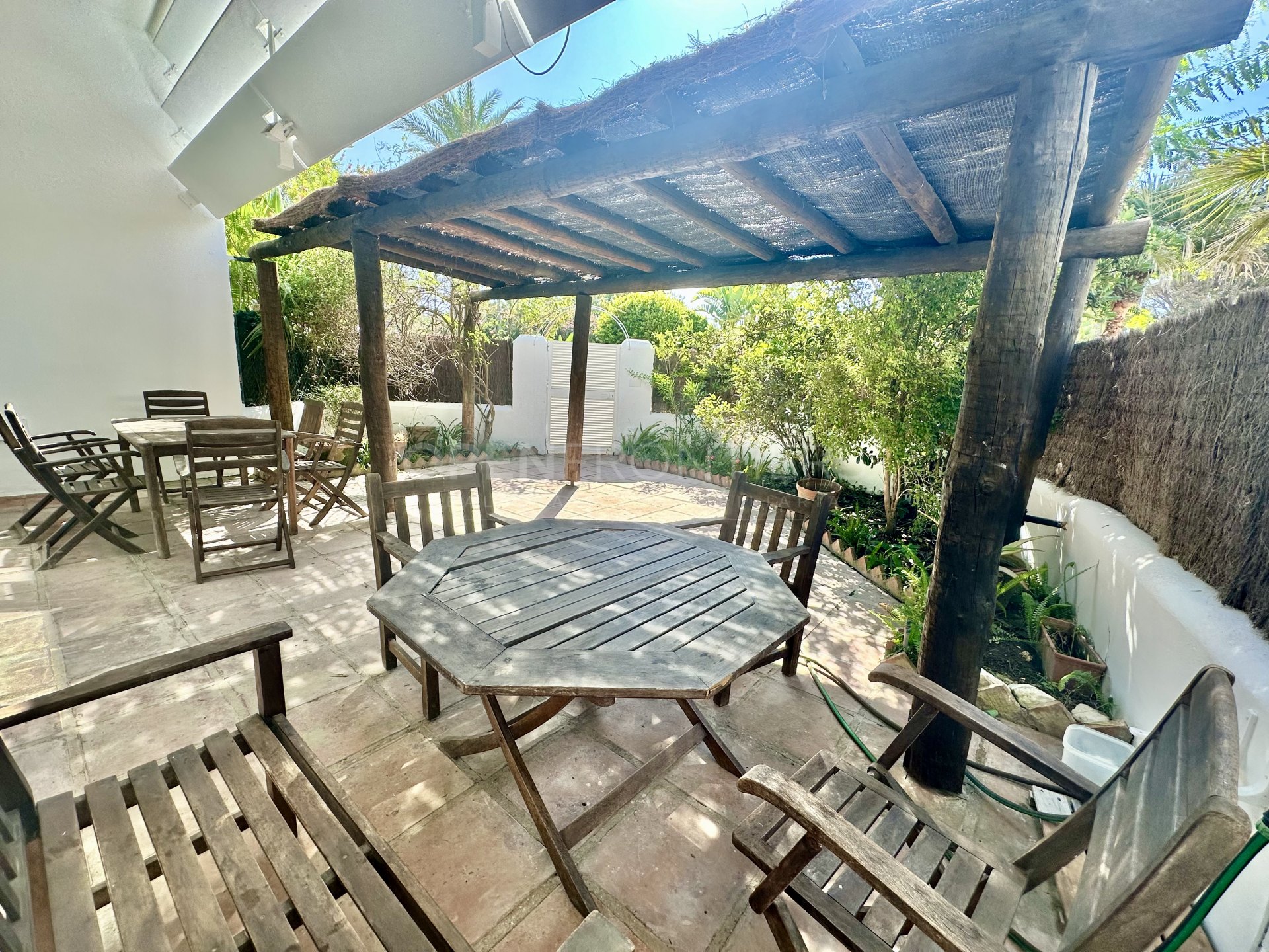 LACASITOS Sotogrande – Casa Reformada en la playa en Reyes y Reinas