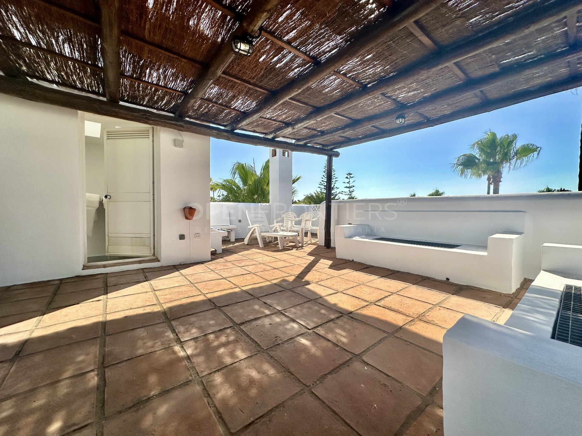 LACASITOS Sotogrande – Casa Reformada en la playa en Reyes y Reinas