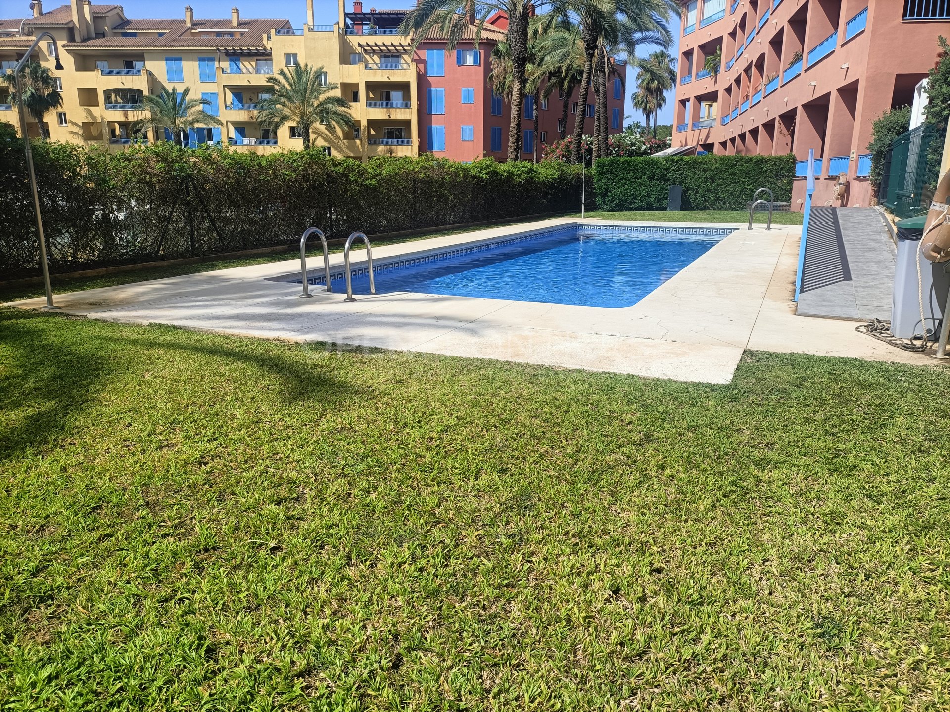 2 Bedrooms apartment in Guadalmarina, Sotogrande Marina