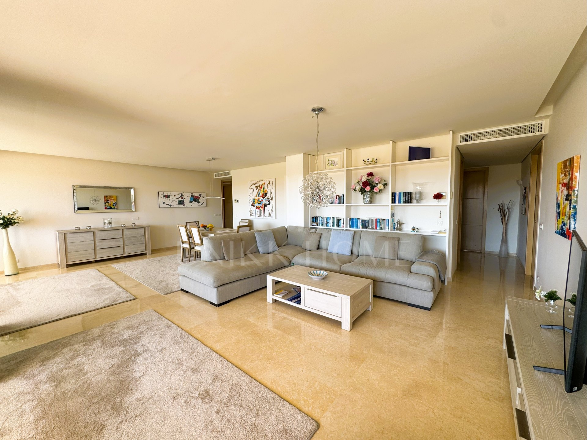 Exceptional 4-bedroom apartment with sea views in Ribera del Marlin, Sotogrande