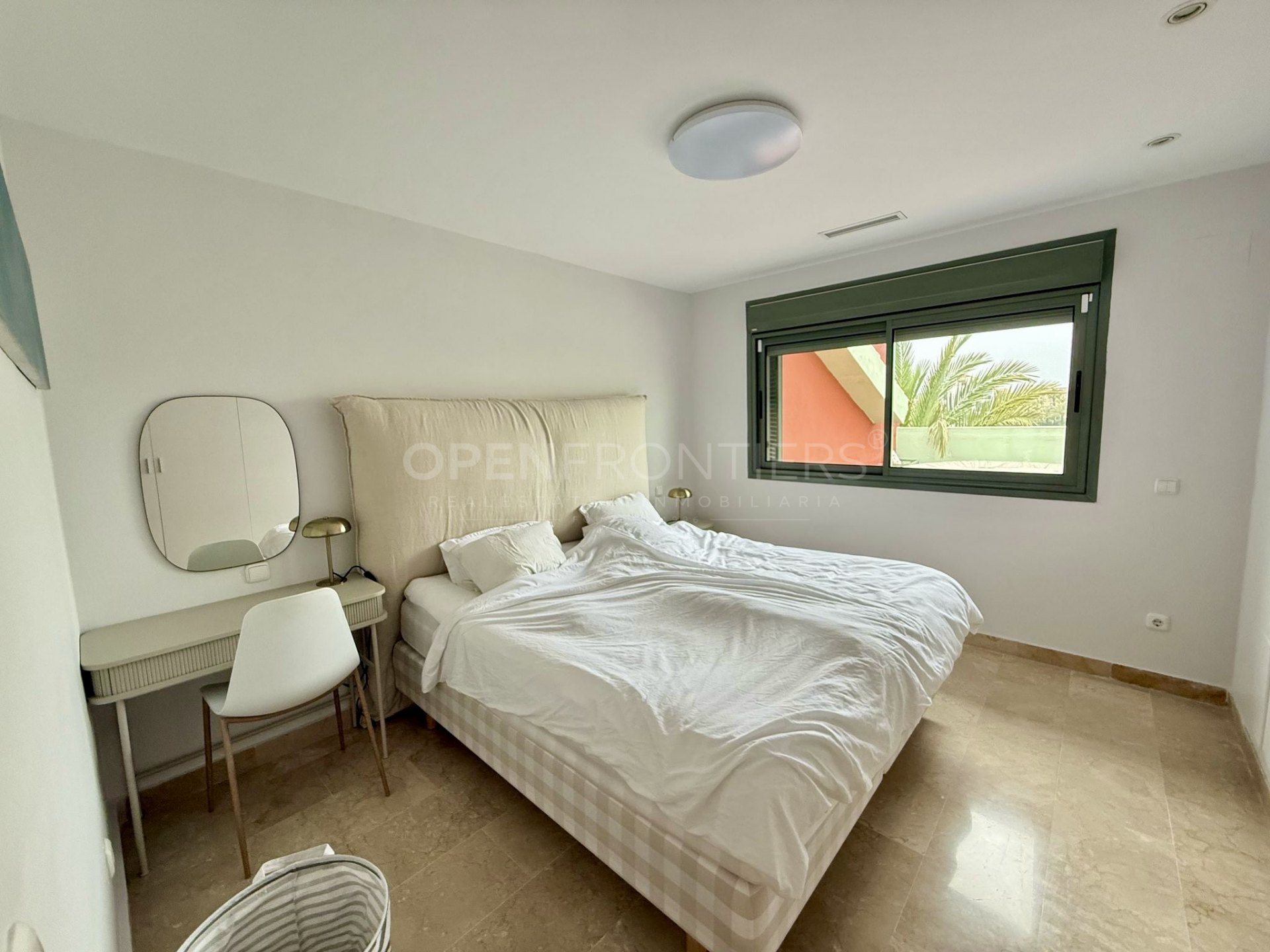 Modern Marina-Front Duplex Penthouse with Panoramic Views in Isla Tortuga, Sotogrande Port