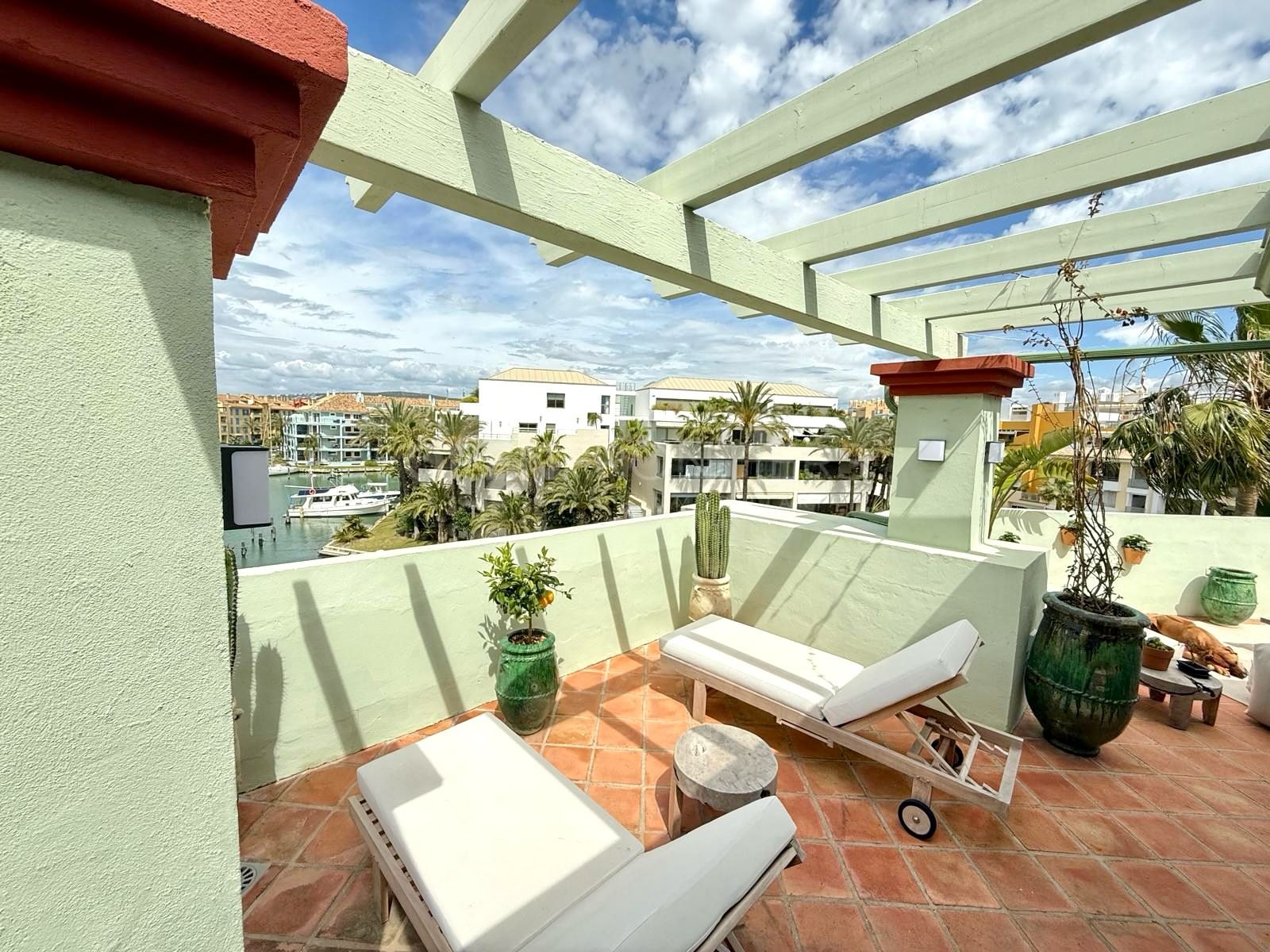 Modern Marina-Front Duplex Penthouse with Panoramic Views in Isla Tortuga, Sotogrande Port