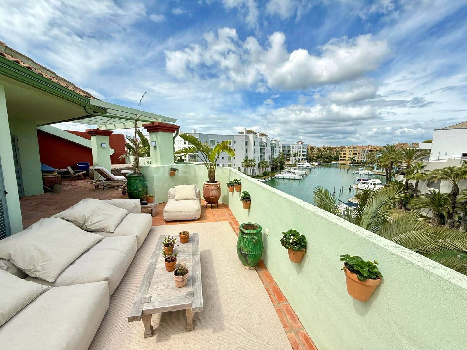 Modern Marina-Front Duplex Penthouse with Panoramic Views in Isla Tortuga, Sotogrande Port
