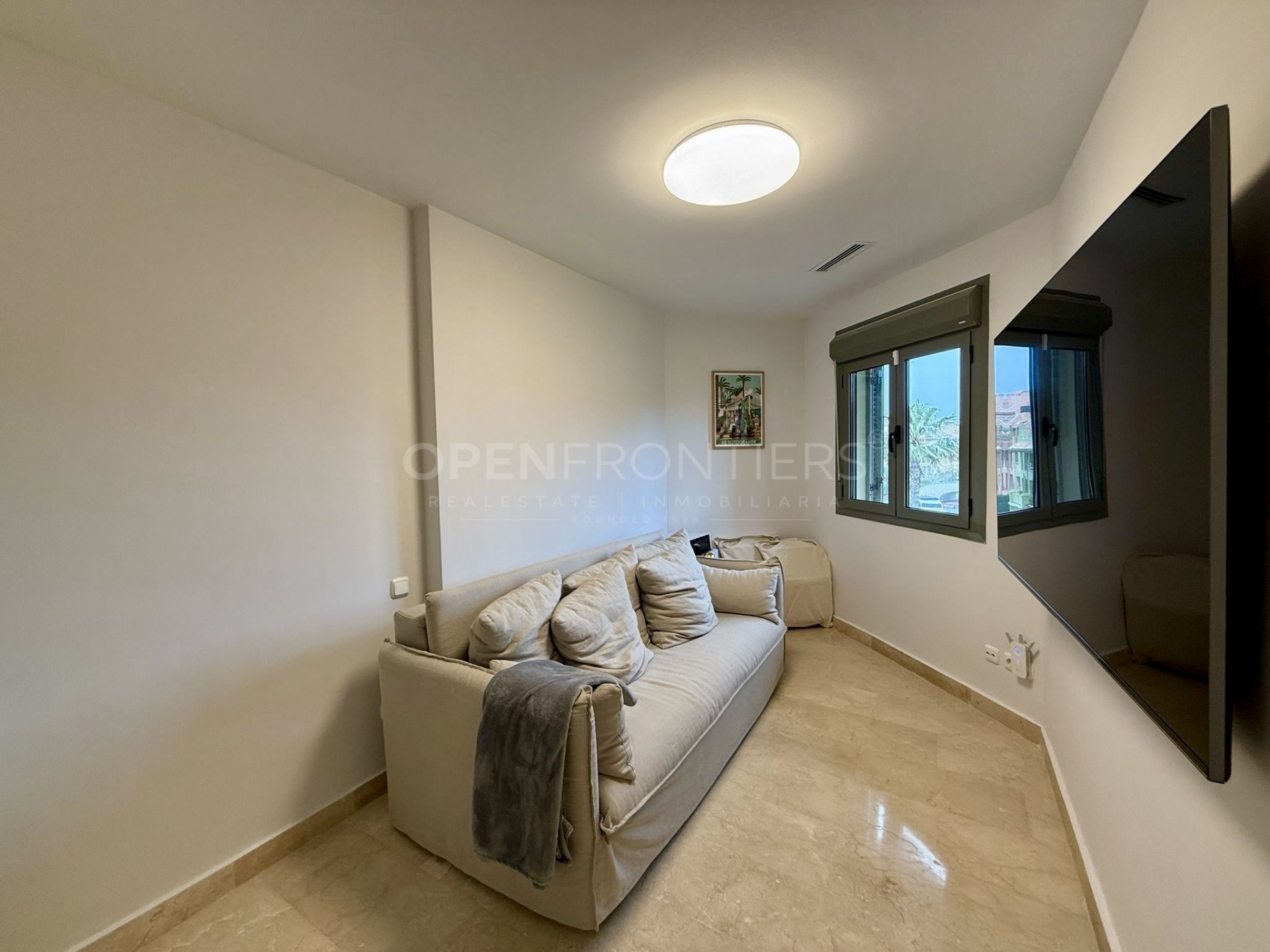 Modern Marina-Front Duplex Penthouse with Panoramic Views in Isla Tortuga, Sotogrande Port