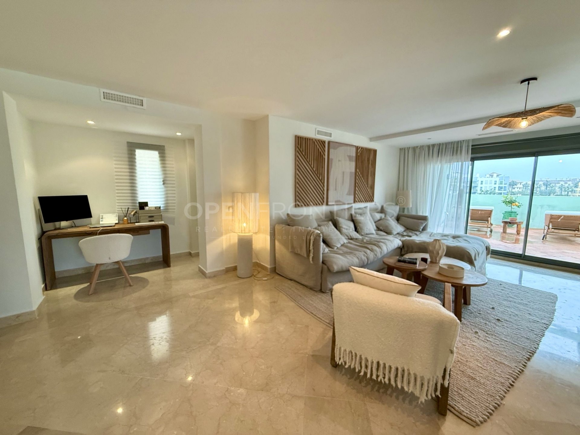Modern Marina-Front Duplex Penthouse with Panoramic Views in Isla Tortuga, Sotogrande Port