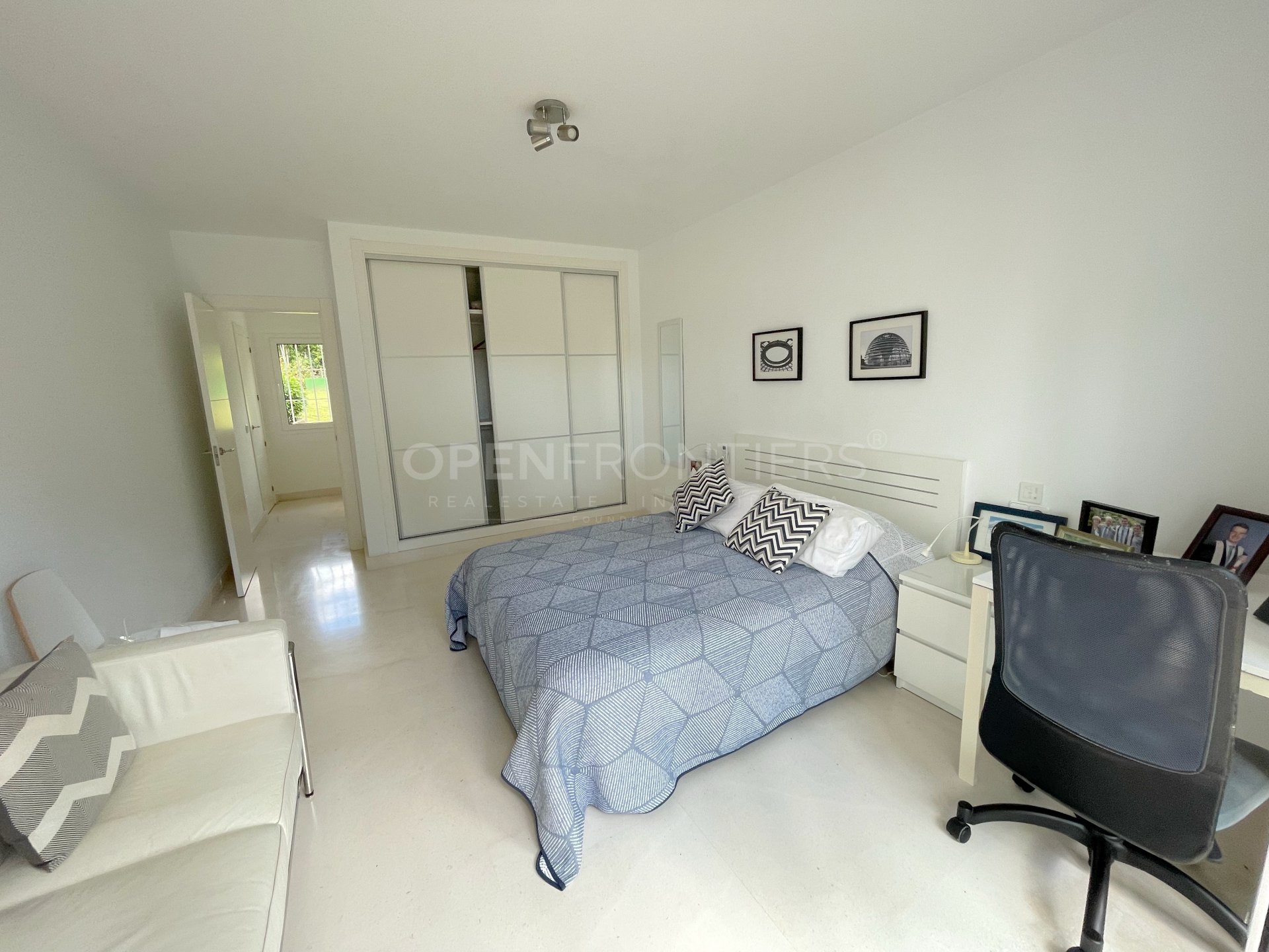 First Line Golf Villa for Sale in Sotogrande – Overlooking Valderrama