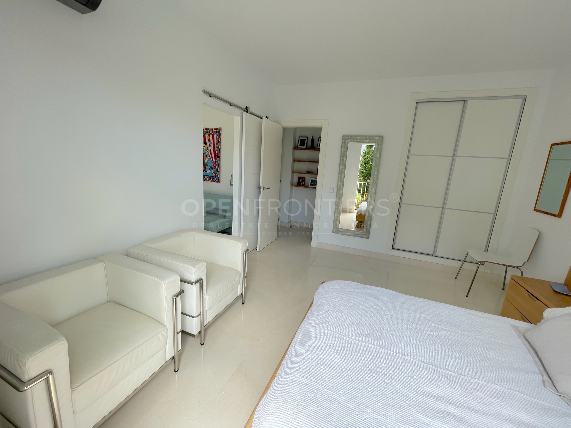 First Line Golf Villa for Sale in Sotogrande – Overlooking Valderrama