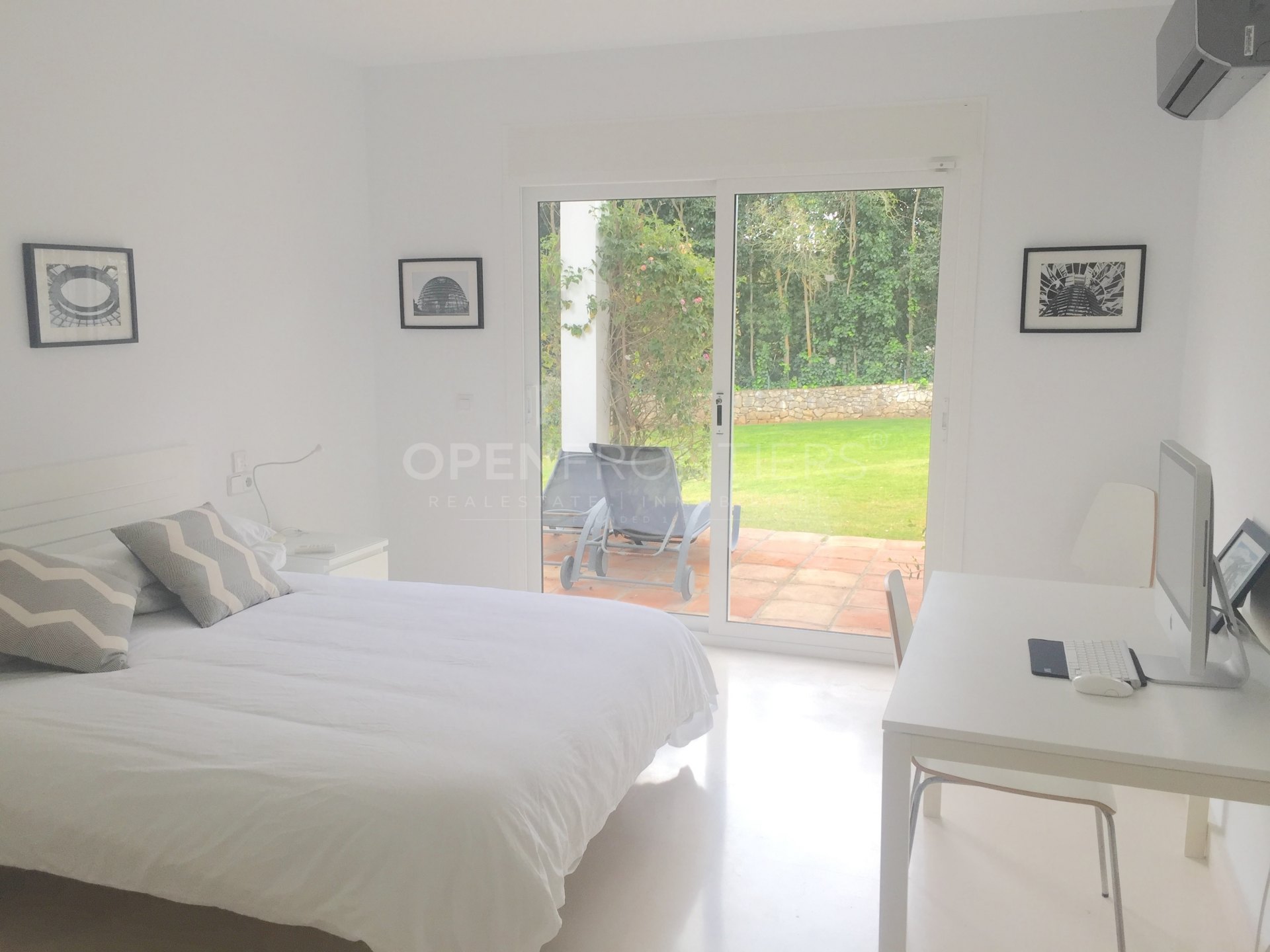 First Line Golf Villa for Sale in Sotogrande – Overlooking Valderrama