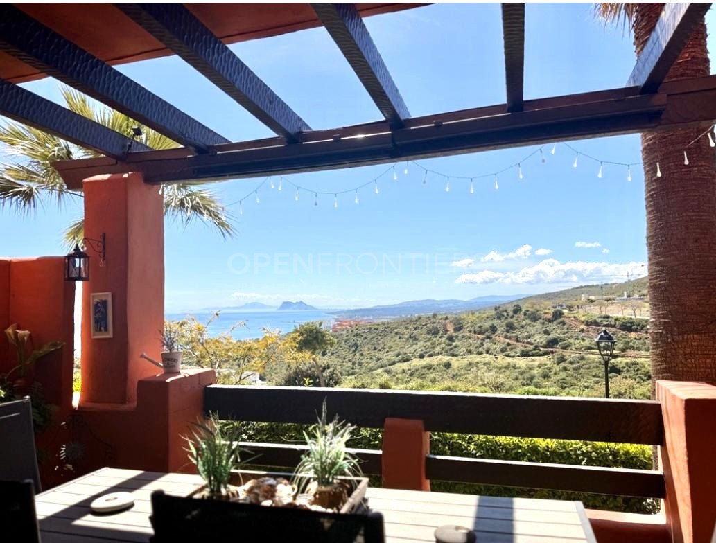 Luxury Townhouse with Sea Views - Bahía las Rocas, Costa del Sol