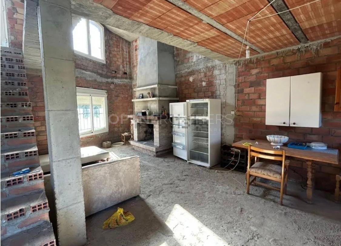 Finca rústica en venta cerca de Sotogrande con casa y terreno