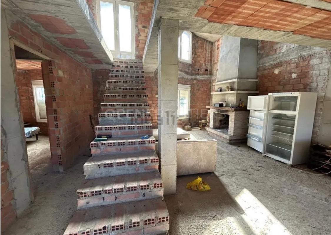 Finca rústica en venta cerca de Sotogrande con casa y terreno