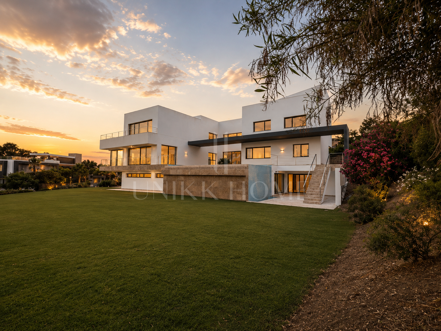 Villa Magnolia: Villa de lujo en venta en La Reserva, Sotogrande