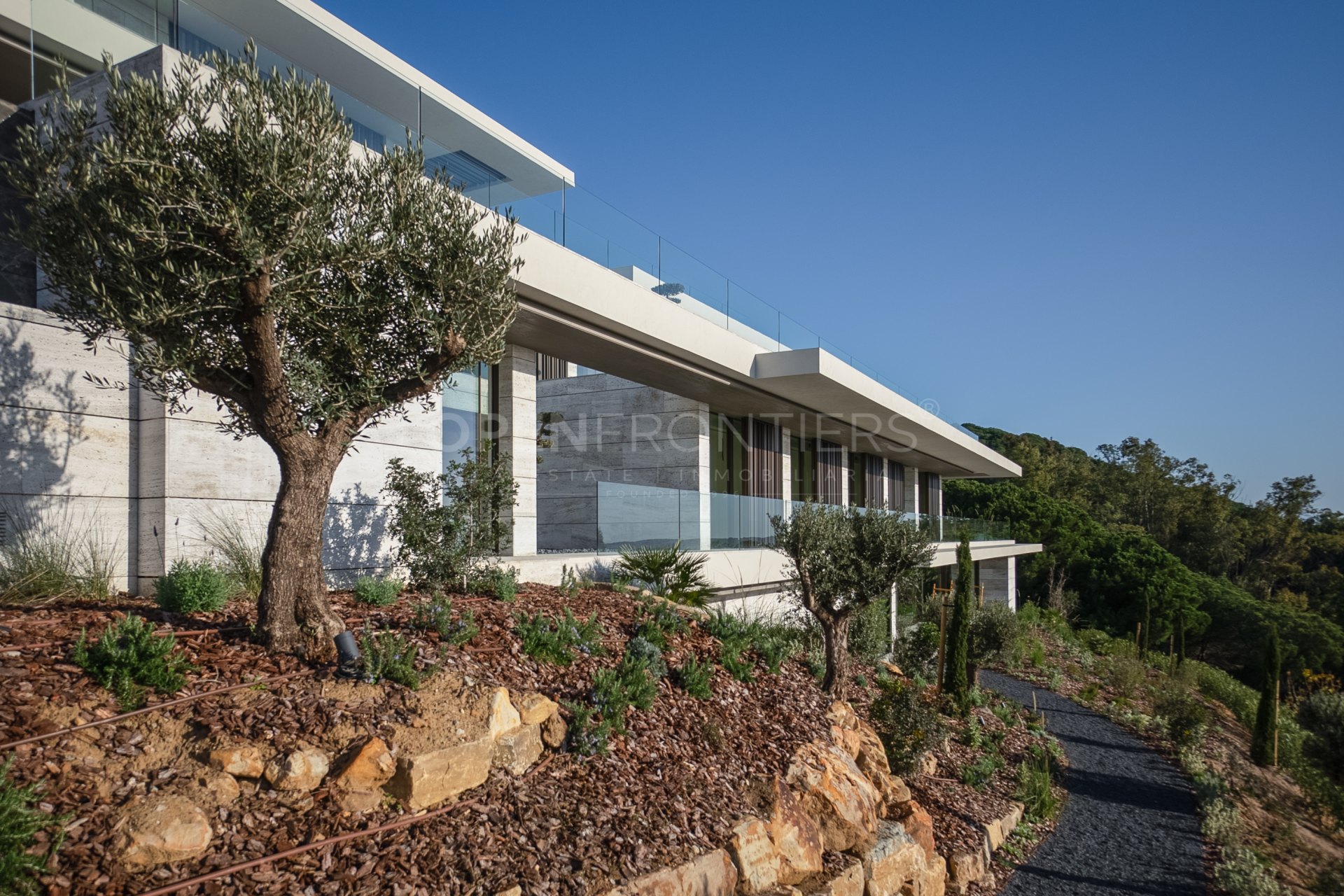 Villa The Sanctuary: New Build Villa in La Reserva, Sotogrande