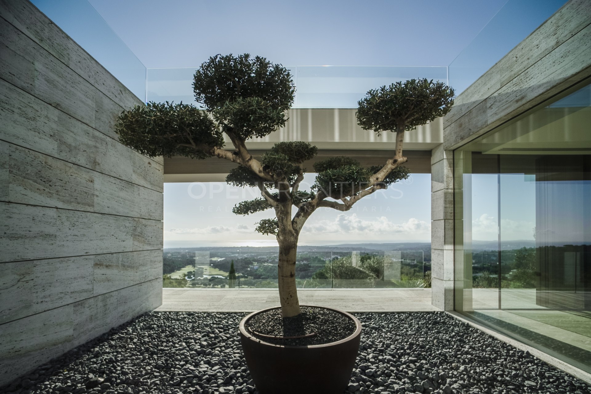 Villa The Sanctuary: New Build Villa in La Reserva, Sotogrande