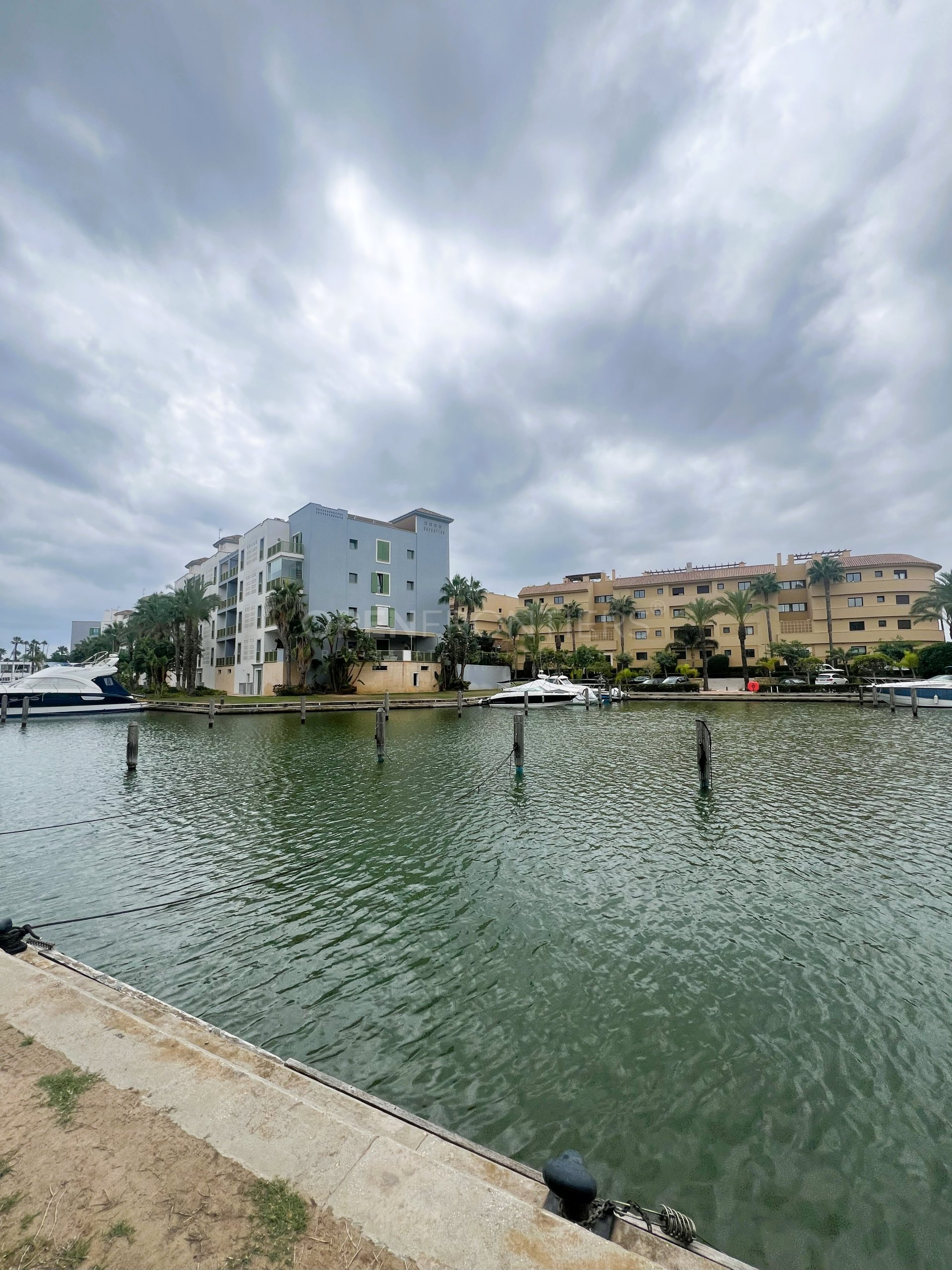 Amarrage Isla Carey, port de plaisance de Sotogrande