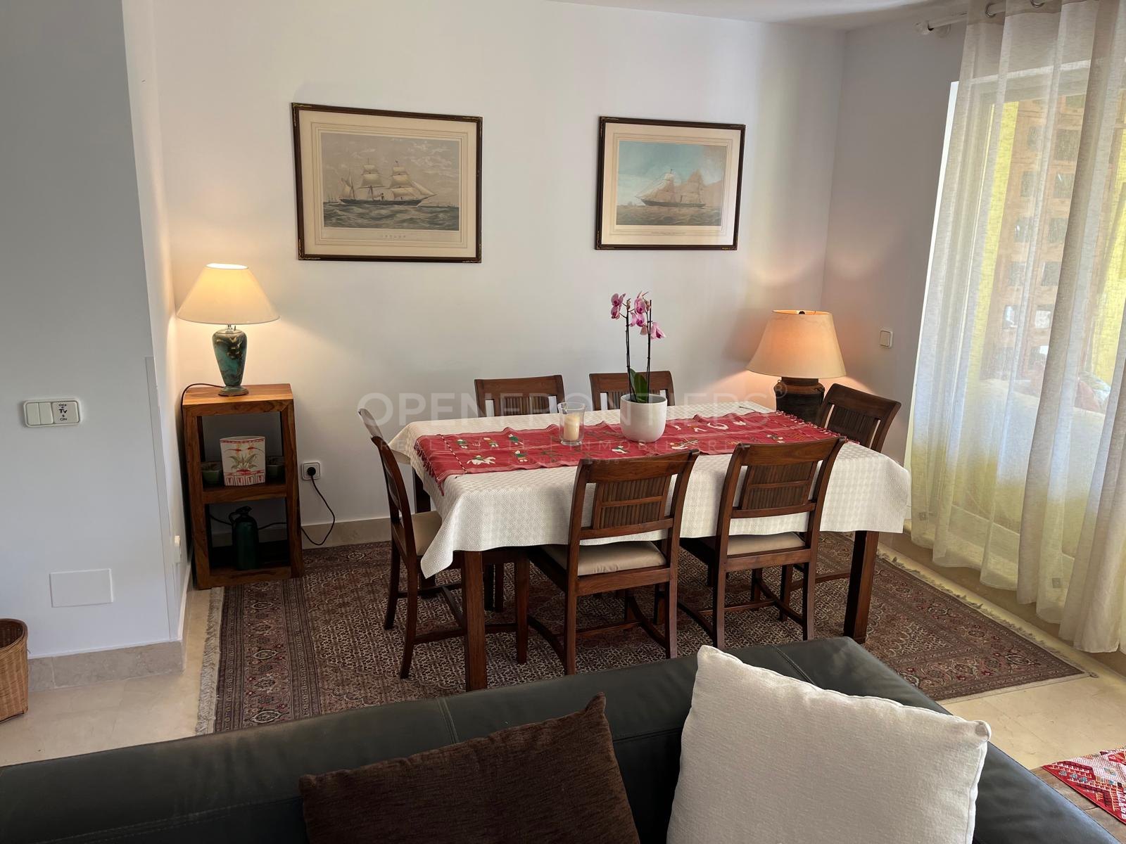Stijlvolle 2-slaapkamer appartement met uitzicht op Marina in Sotogrande Puerto Deportivo