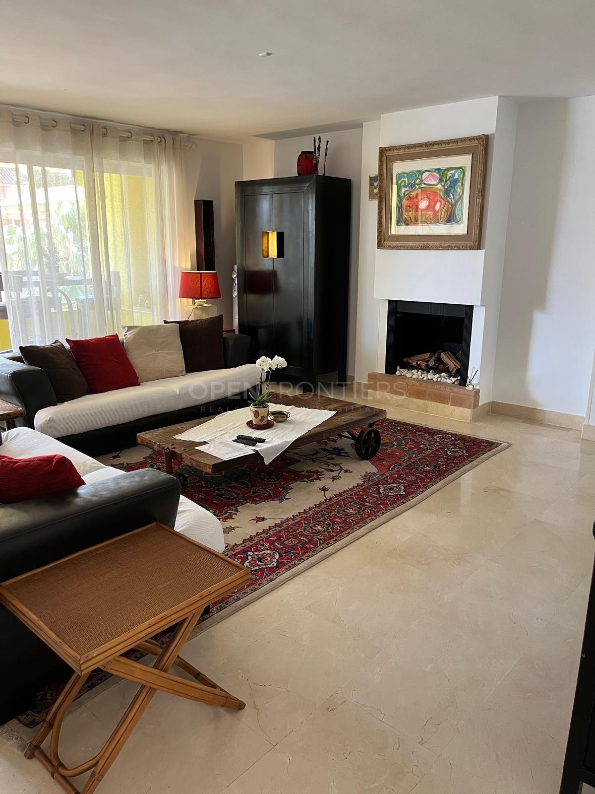 Stijlvolle 2-slaapkamer appartement met uitzicht op Marina in Sotogrande Puerto Deportivo