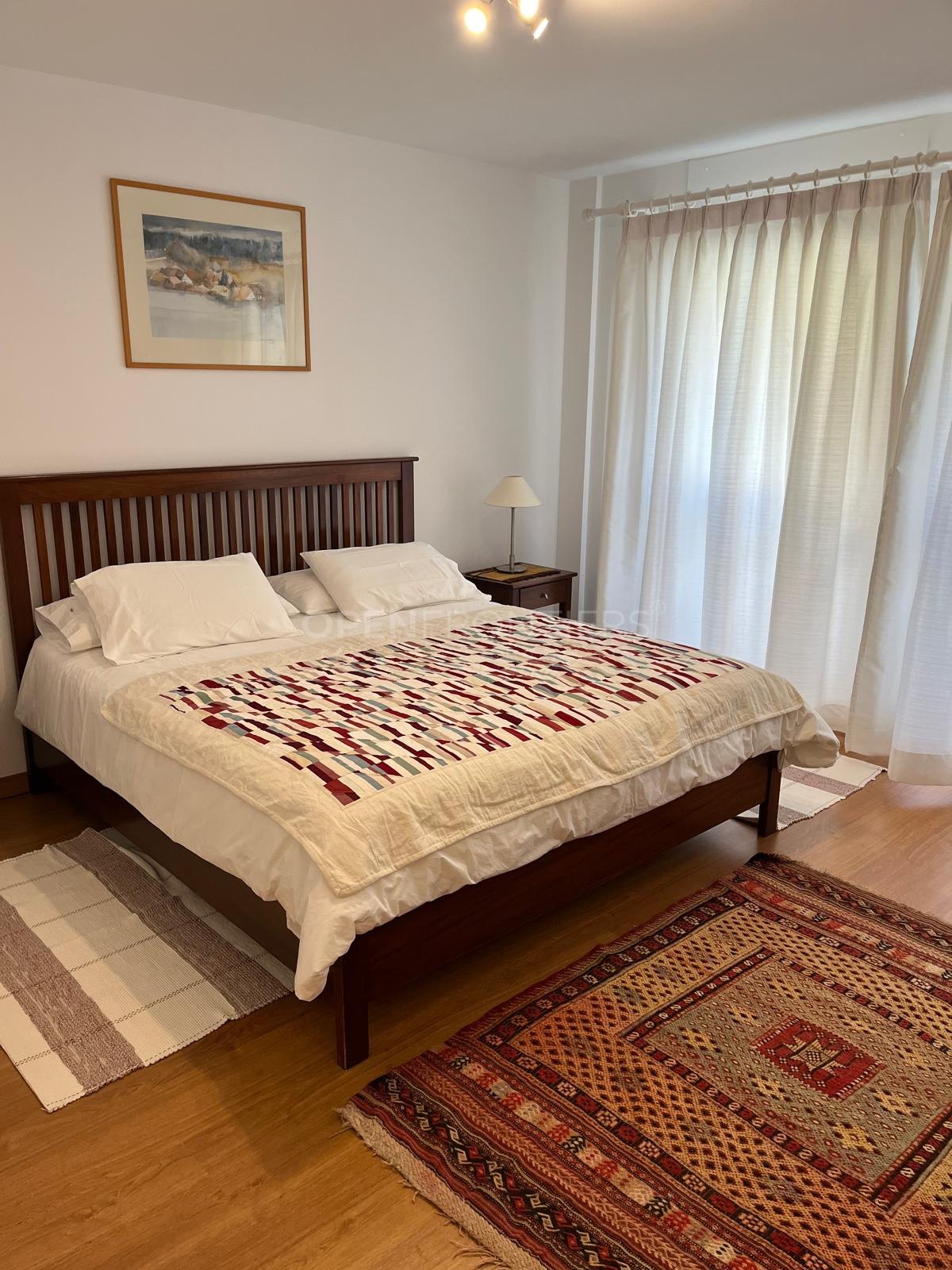 Stijlvolle 2-slaapkamer appartement met uitzicht op Marina in Sotogrande Puerto Deportivo