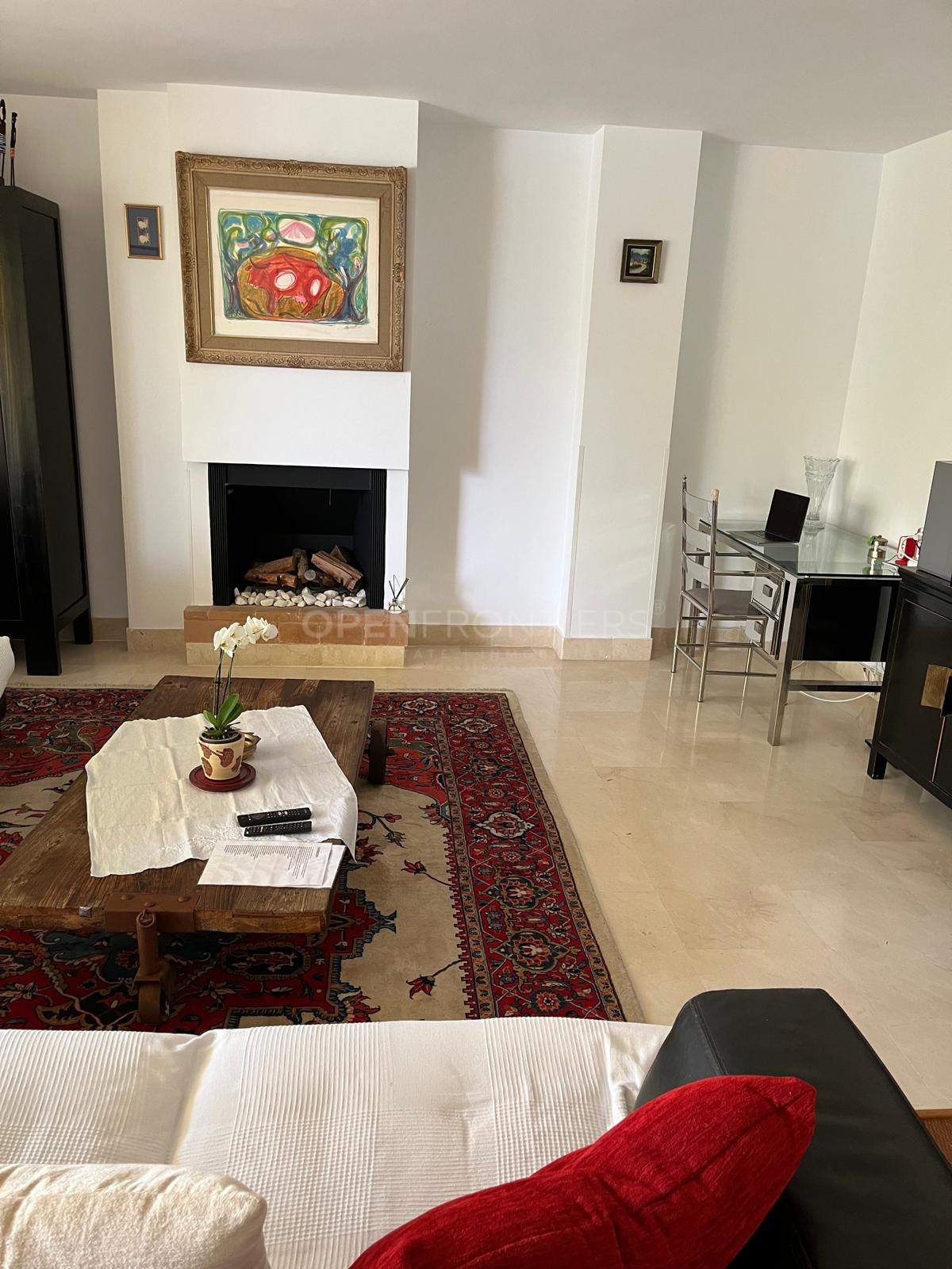 Stijlvolle 2-slaapkamer appartement met uitzicht op Marina in Sotogrande Puerto Deportivo