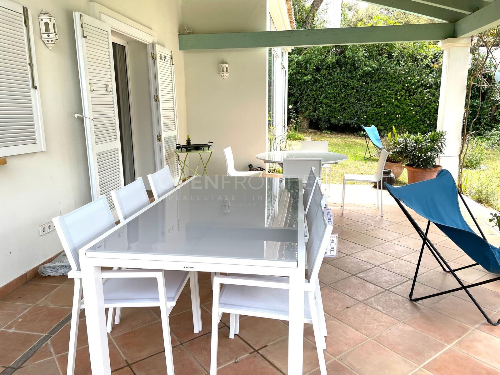 Charmante westgerichte villa in Zona C, Sotogrande Alto