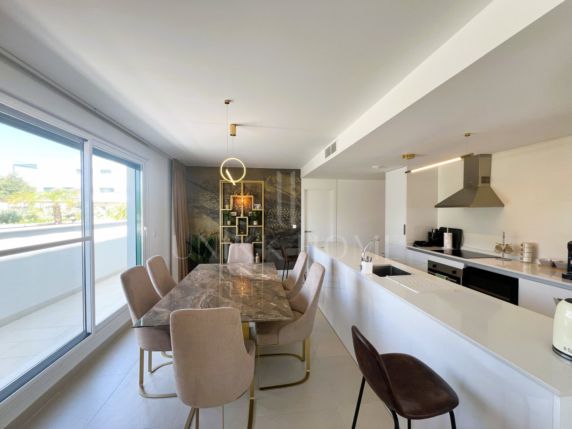 For Sale Senda Chica: Luxurious Apartment in La Reserva, Sotogrande