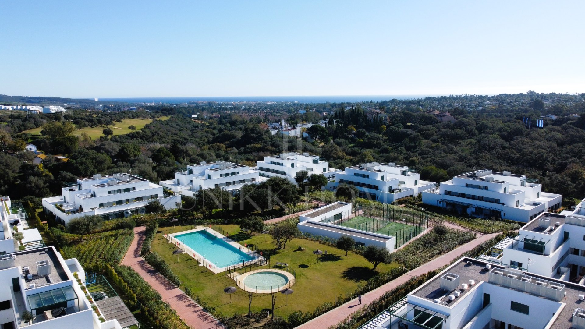 For Sale Senda Chica: Luxurious Apartment in La Reserva, Sotogrande
