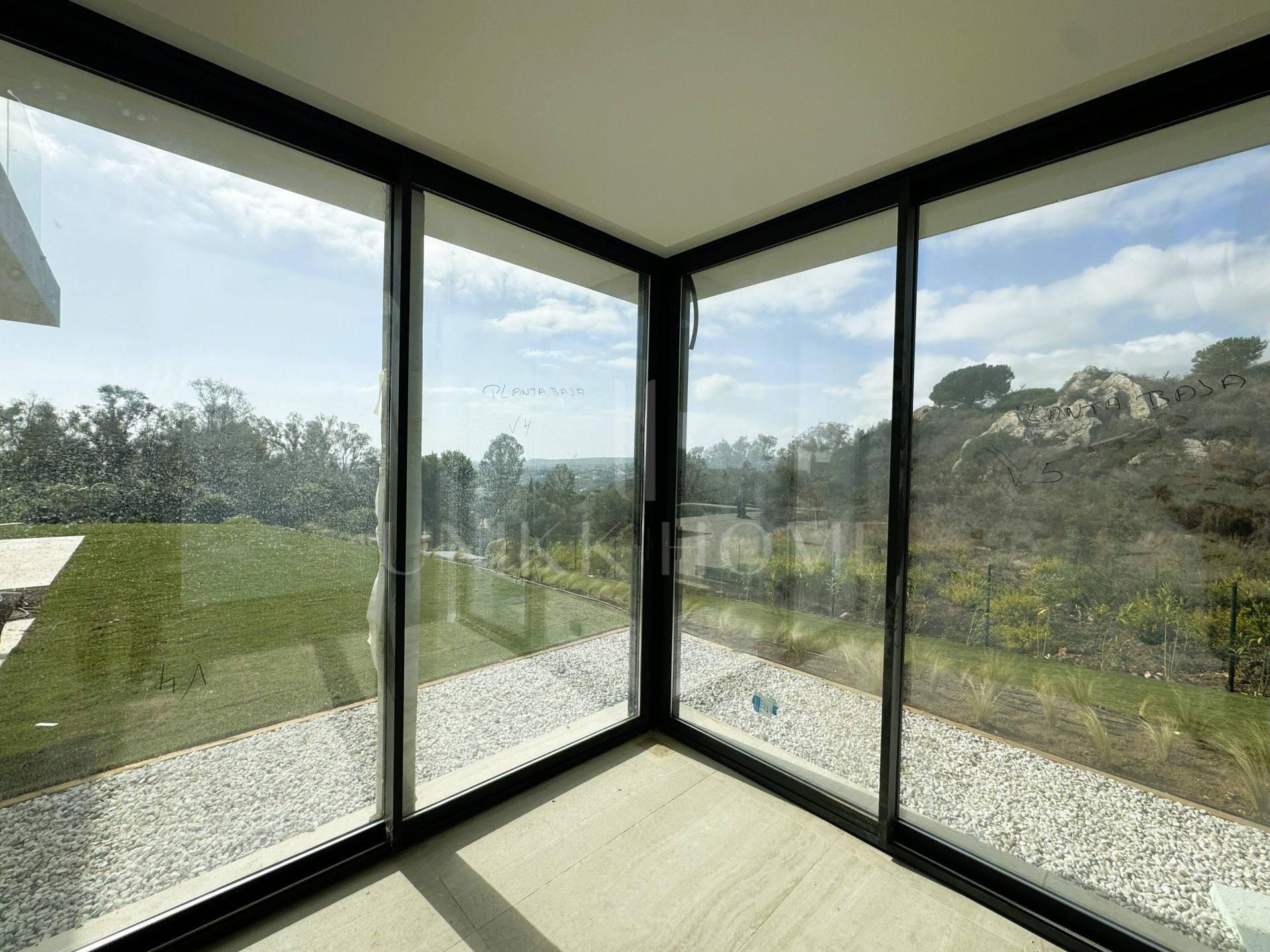 Villa Ebony de Lago Architects en venta en La Reserva, Sotogrande
