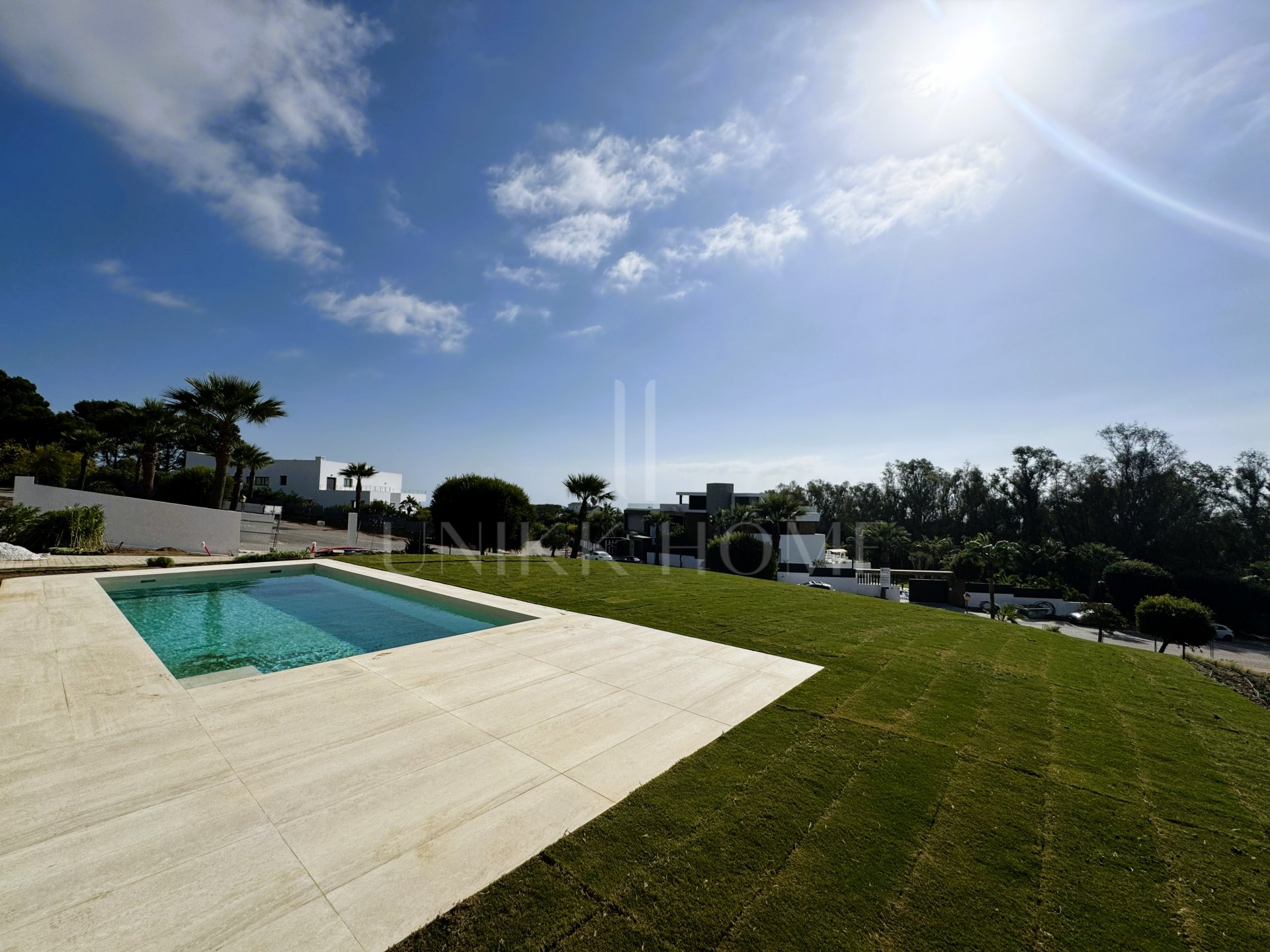 Villa Ebony de Lago Architects en venta en La Reserva, Sotogrande