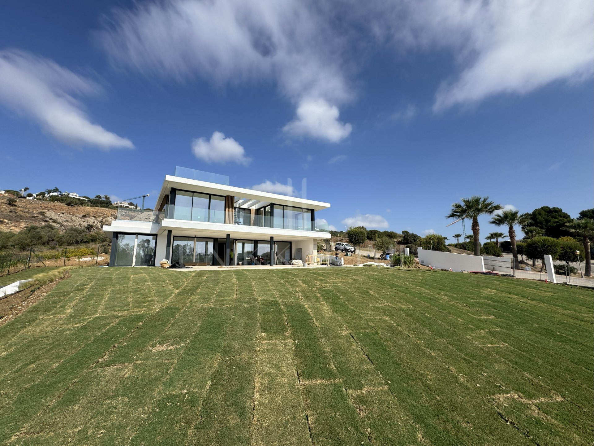 Villa Ebony de Lago Architects en venta en La Reserva, Sotogrande