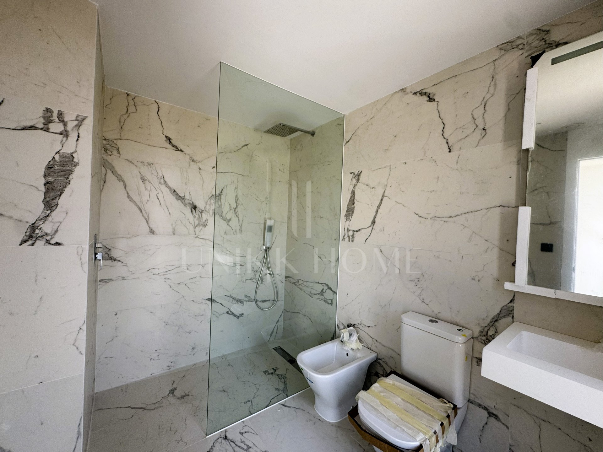 Villa Ebony de Lago Architects en venta en La Reserva, Sotogrande