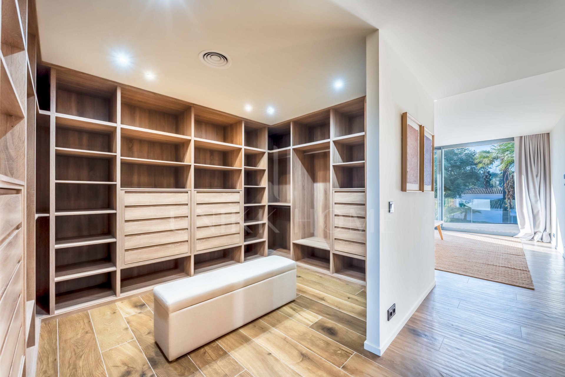 Villa KOA de Lago Architects: nueva construcción en venta en Sotogrande