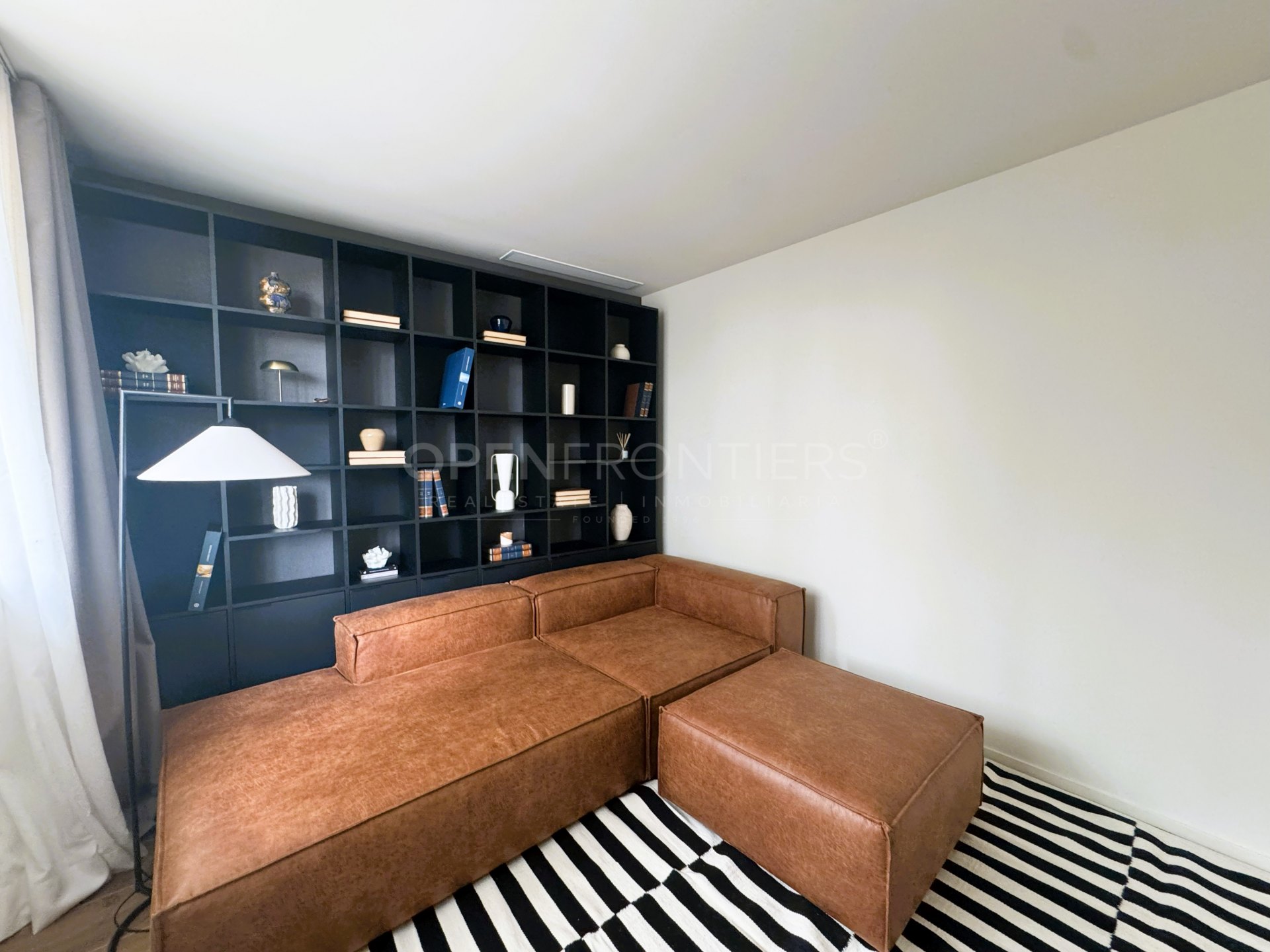 Villa KOA : Maison moderne de luxe neuve à vendre à Sotogrande Costa – signée Lago Architects
