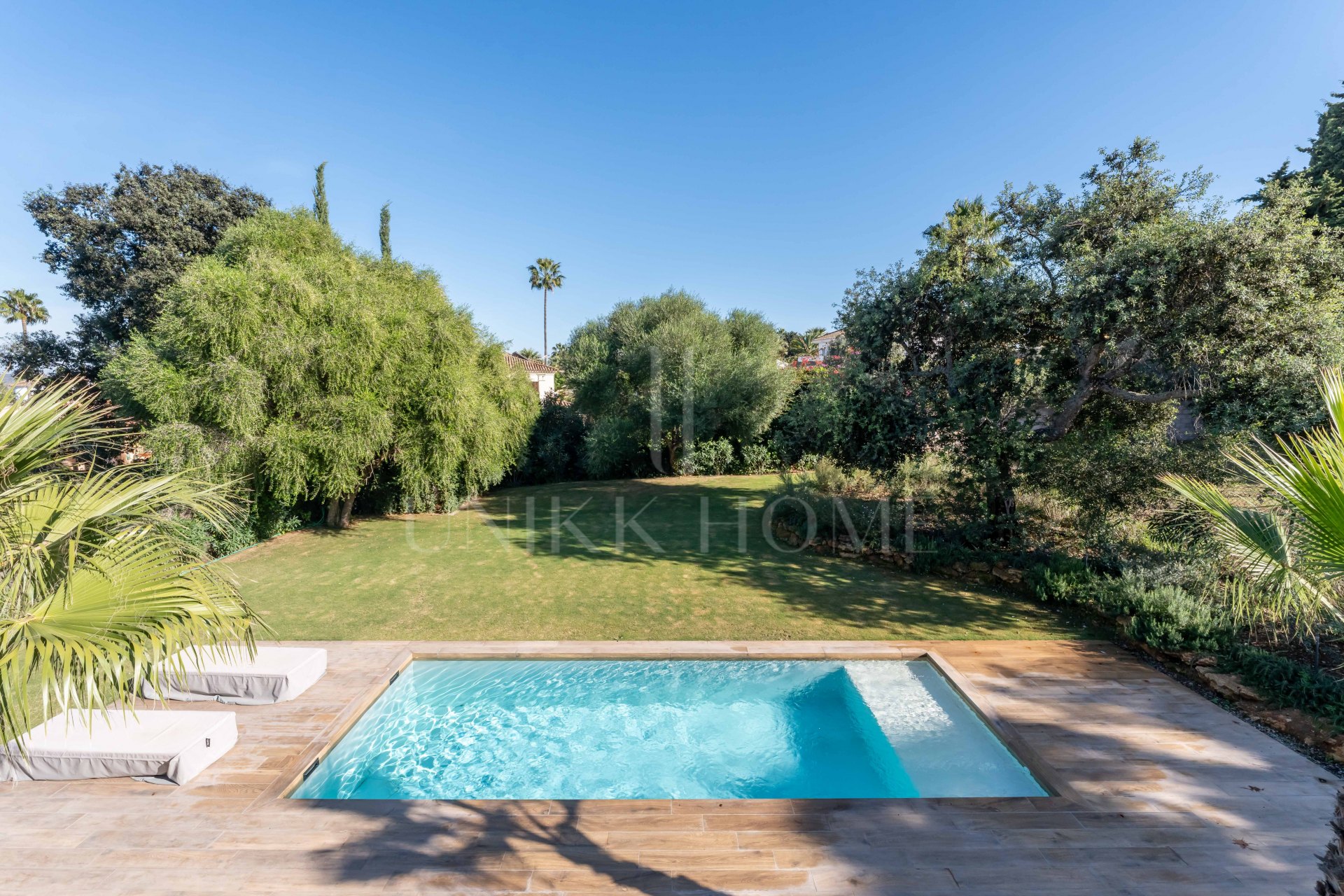 Villa KOA de Lago Architects: nueva construcción en venta en Sotogrande