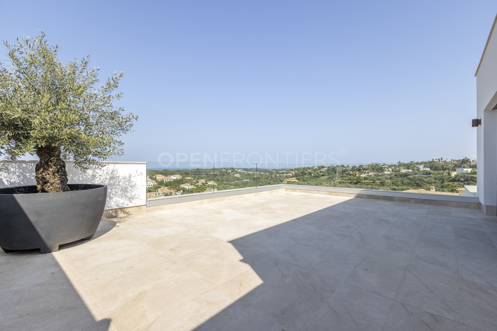 New Build Villa with Spectacular Sea and Golf Views in Sotogrande Alto